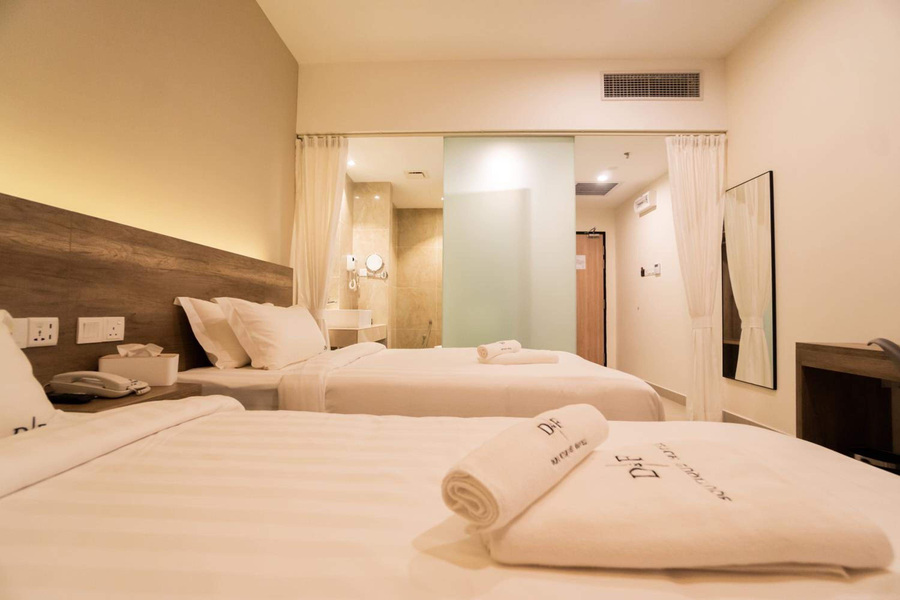 Standard Twin Room - Photo 2