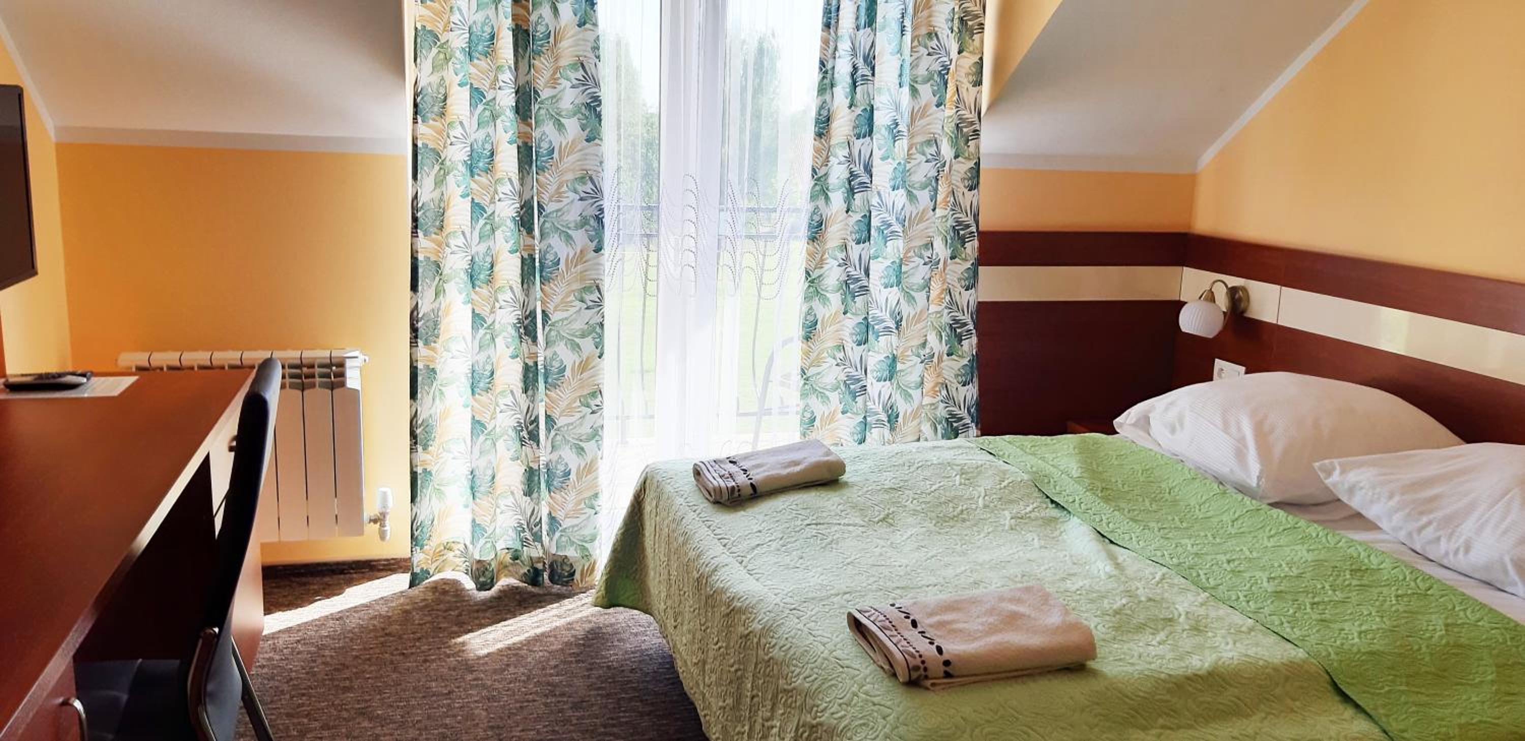 Double or Twin Room with Balcony photo 3