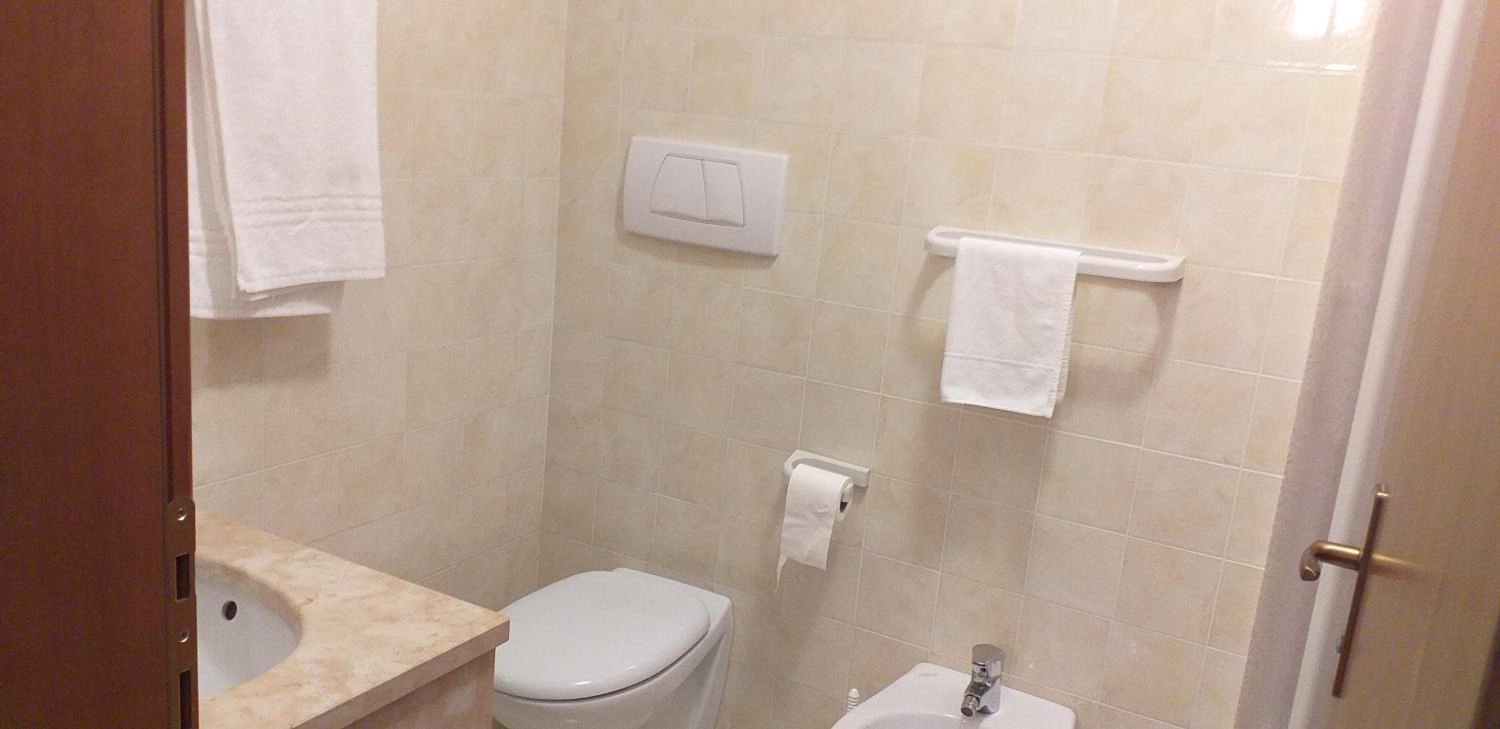 Classic Triple Room photo 2