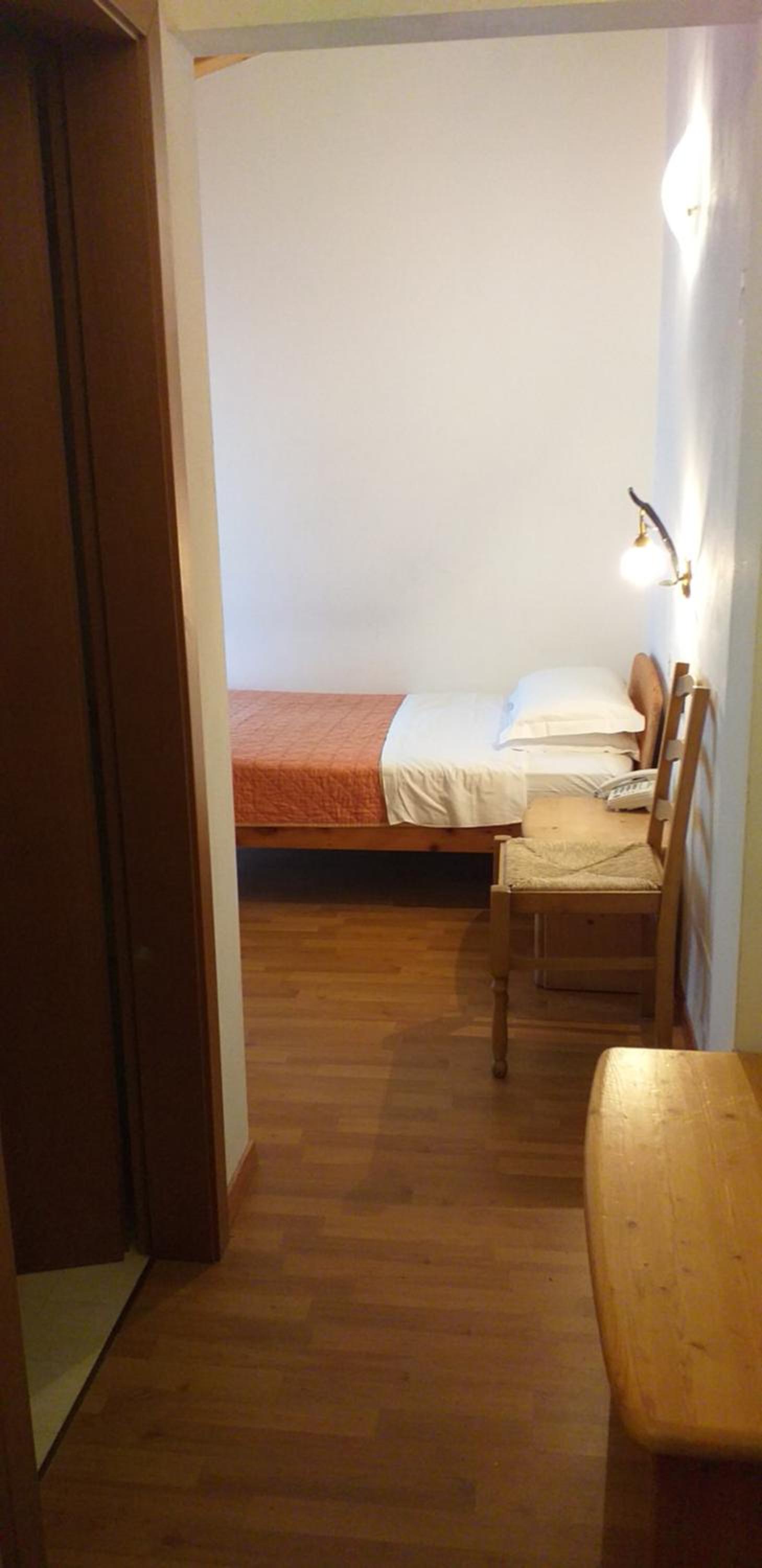 Deluxe Single Room
