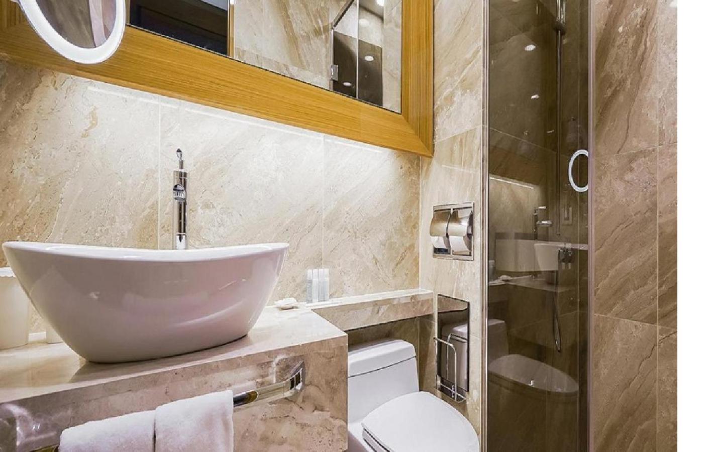 Deluxe Twin Room with Terrace - Photo 2