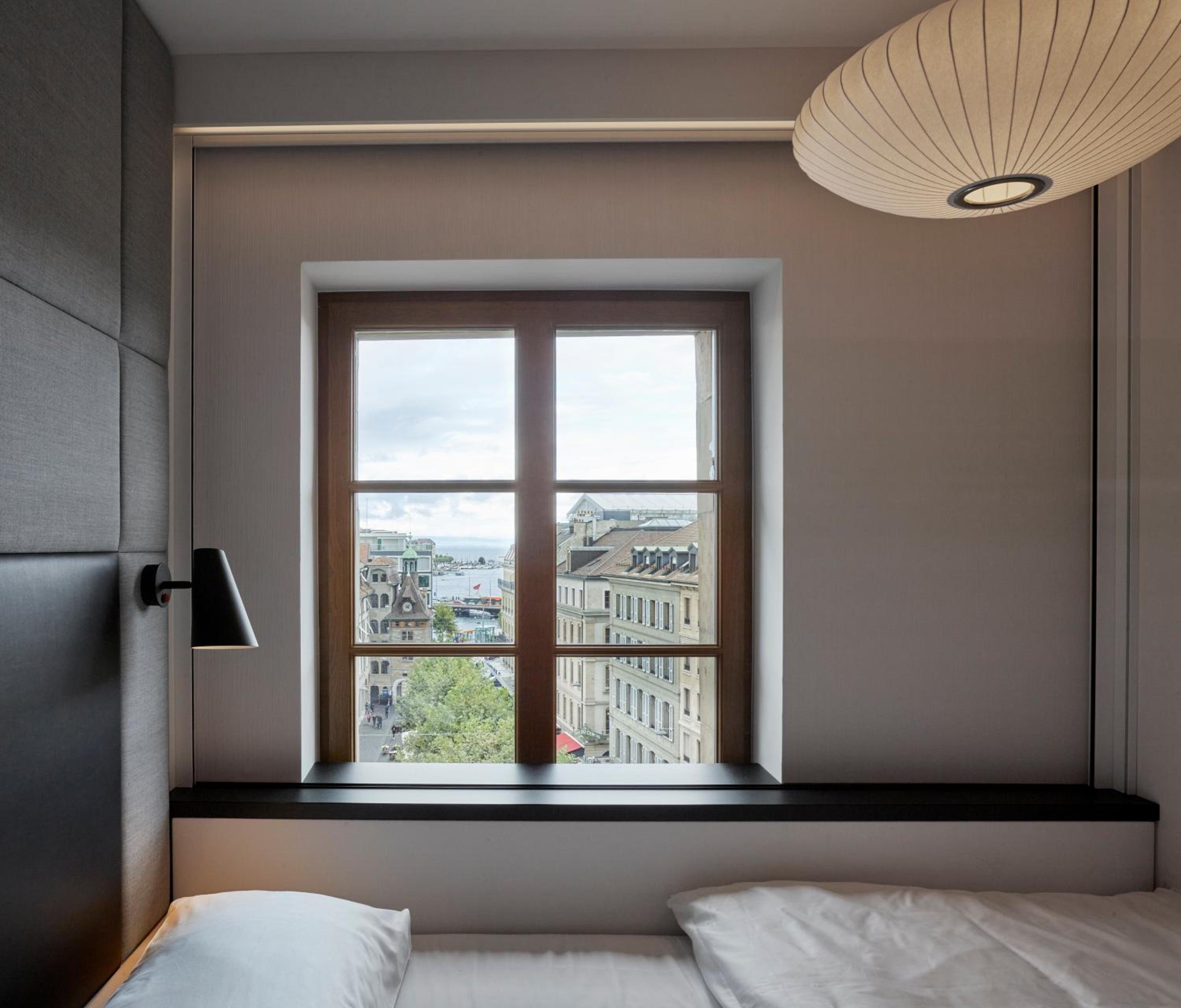 King Room With Lake View - Photo 6