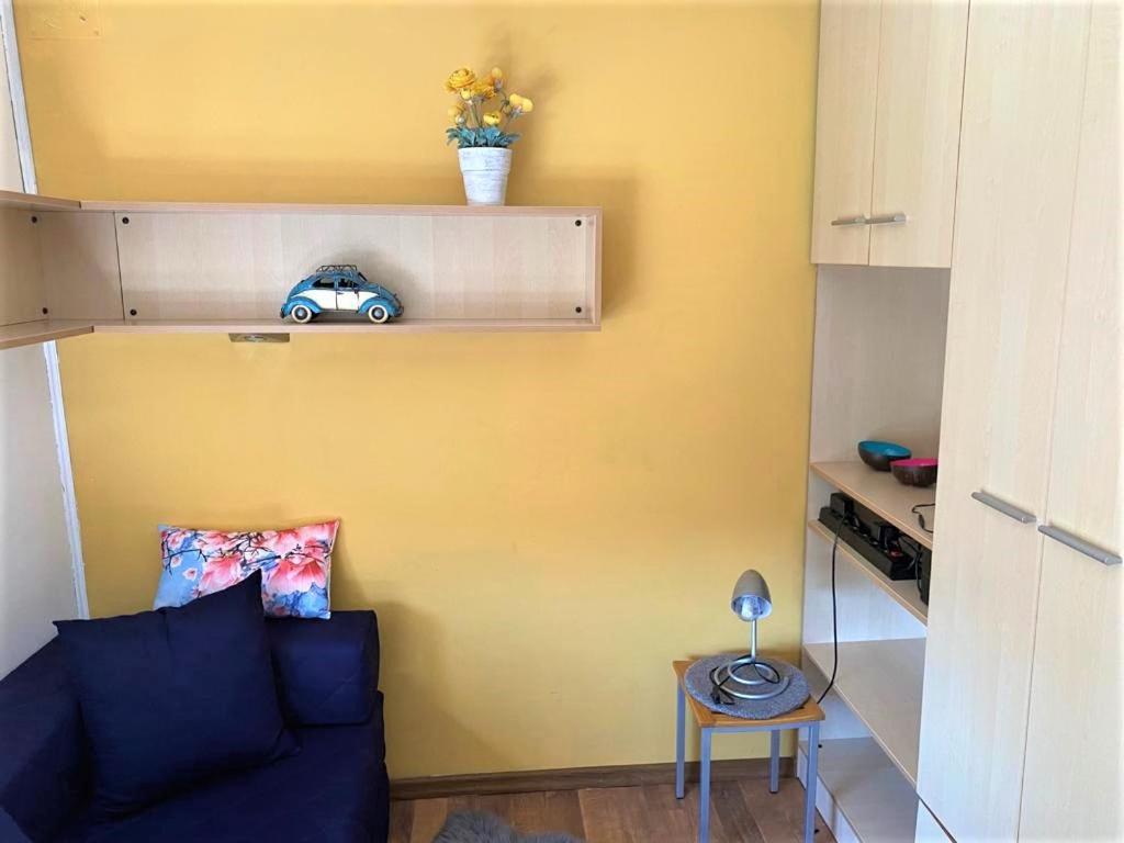 One-Bedroom Apartment photo 3