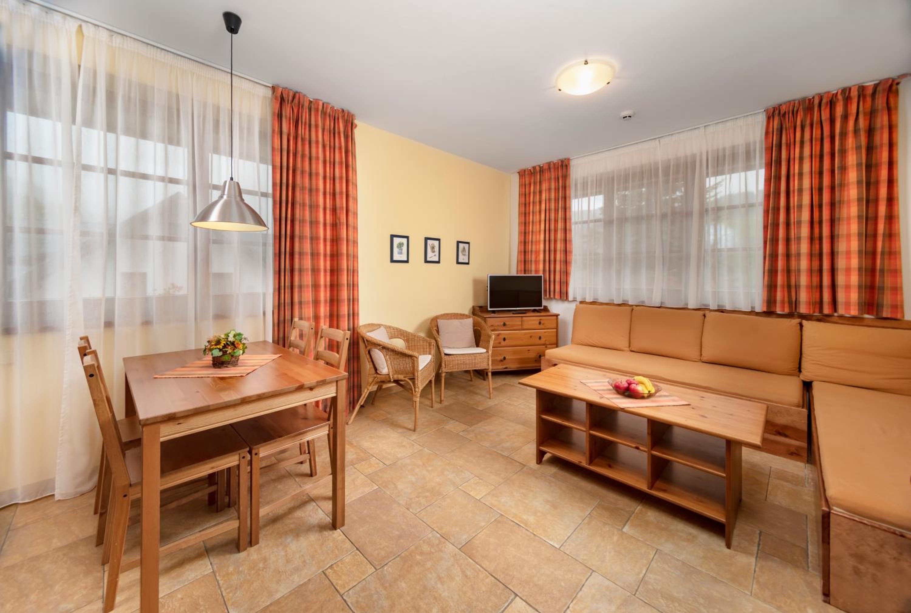 Suite with Mountain View photo 2