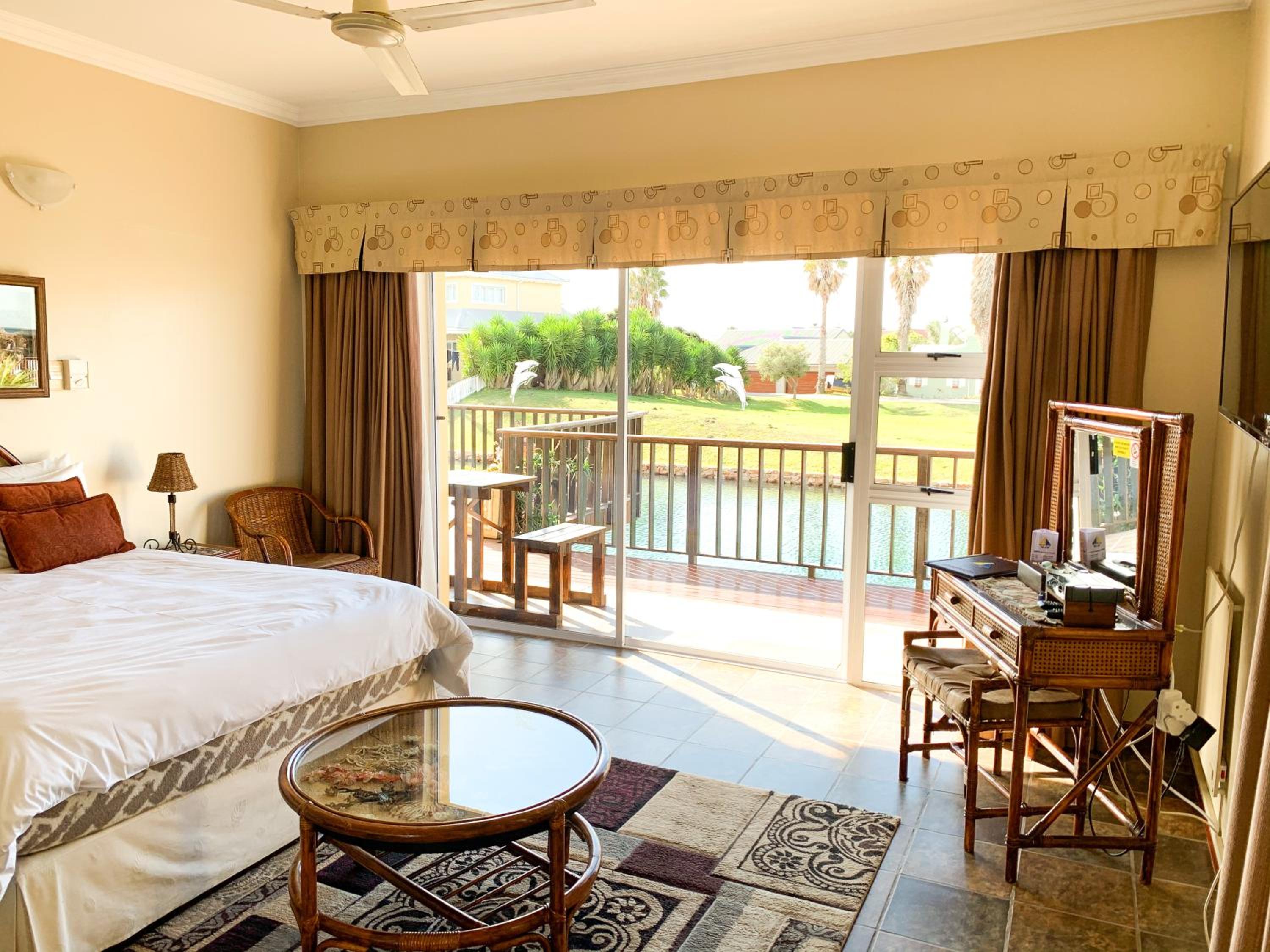 Deluxe Double Room with Shower photo 2