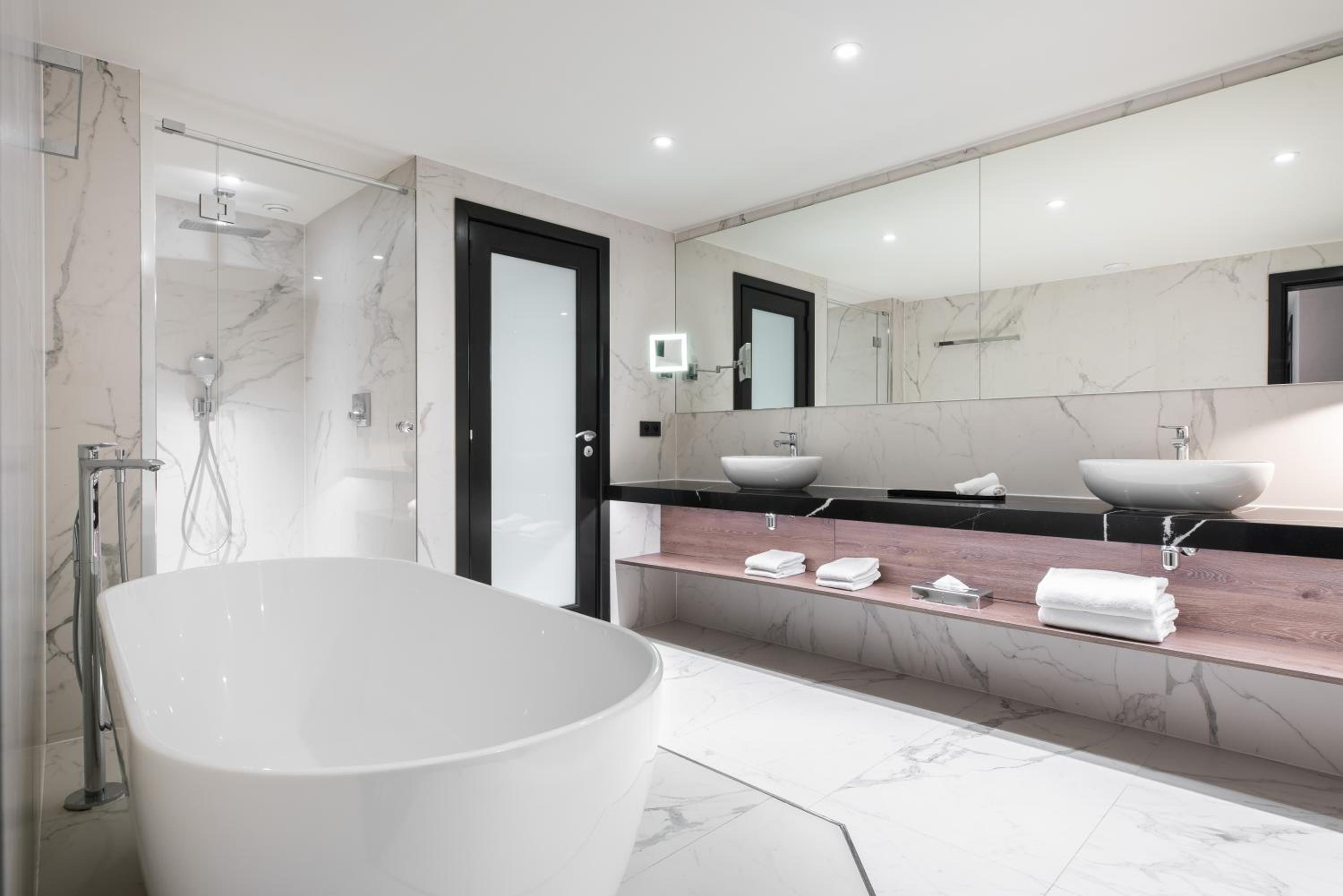 Premium Suite