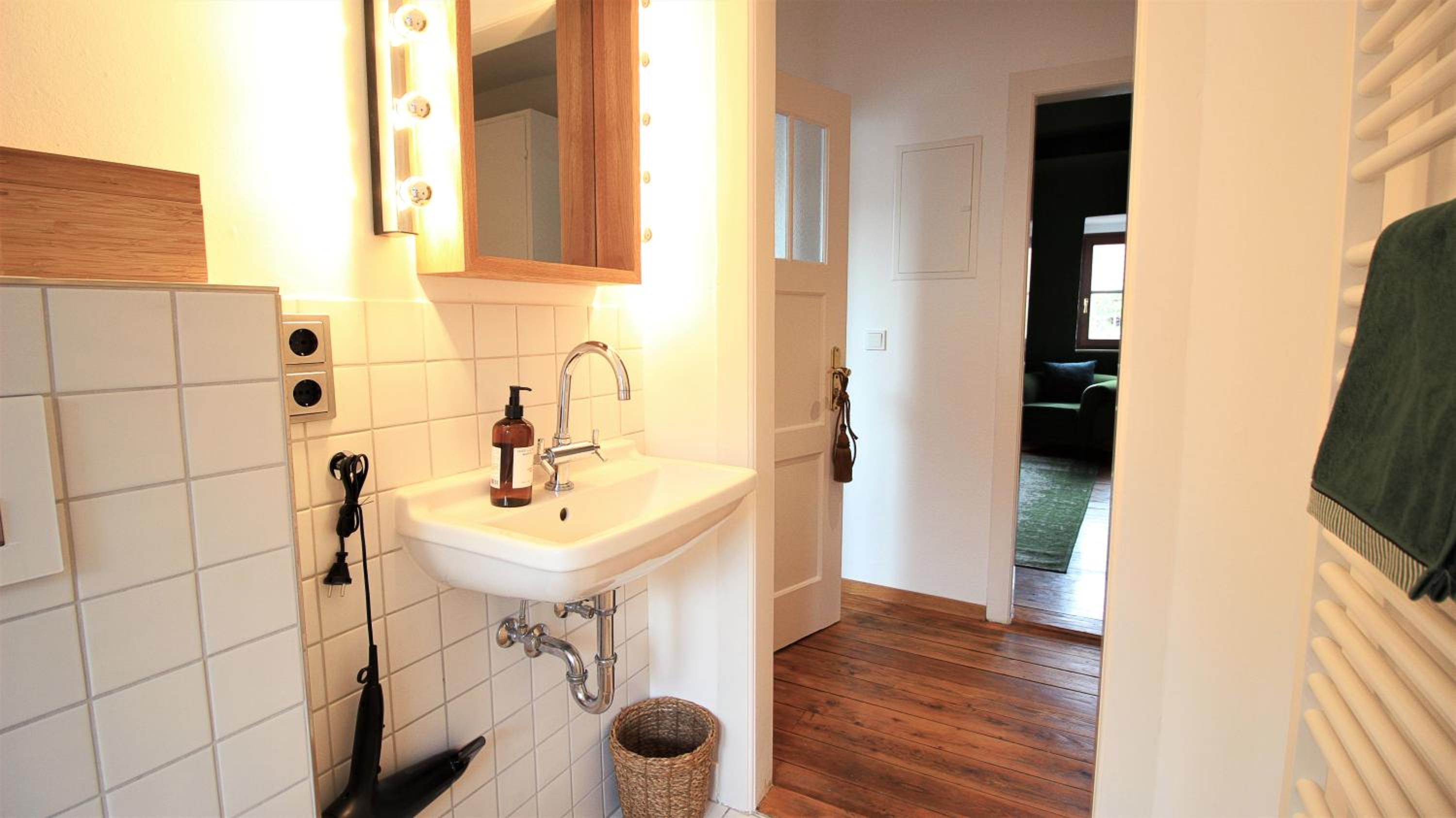 Deluxe Double Room with Shared Bathroom and Kitchen photo 2