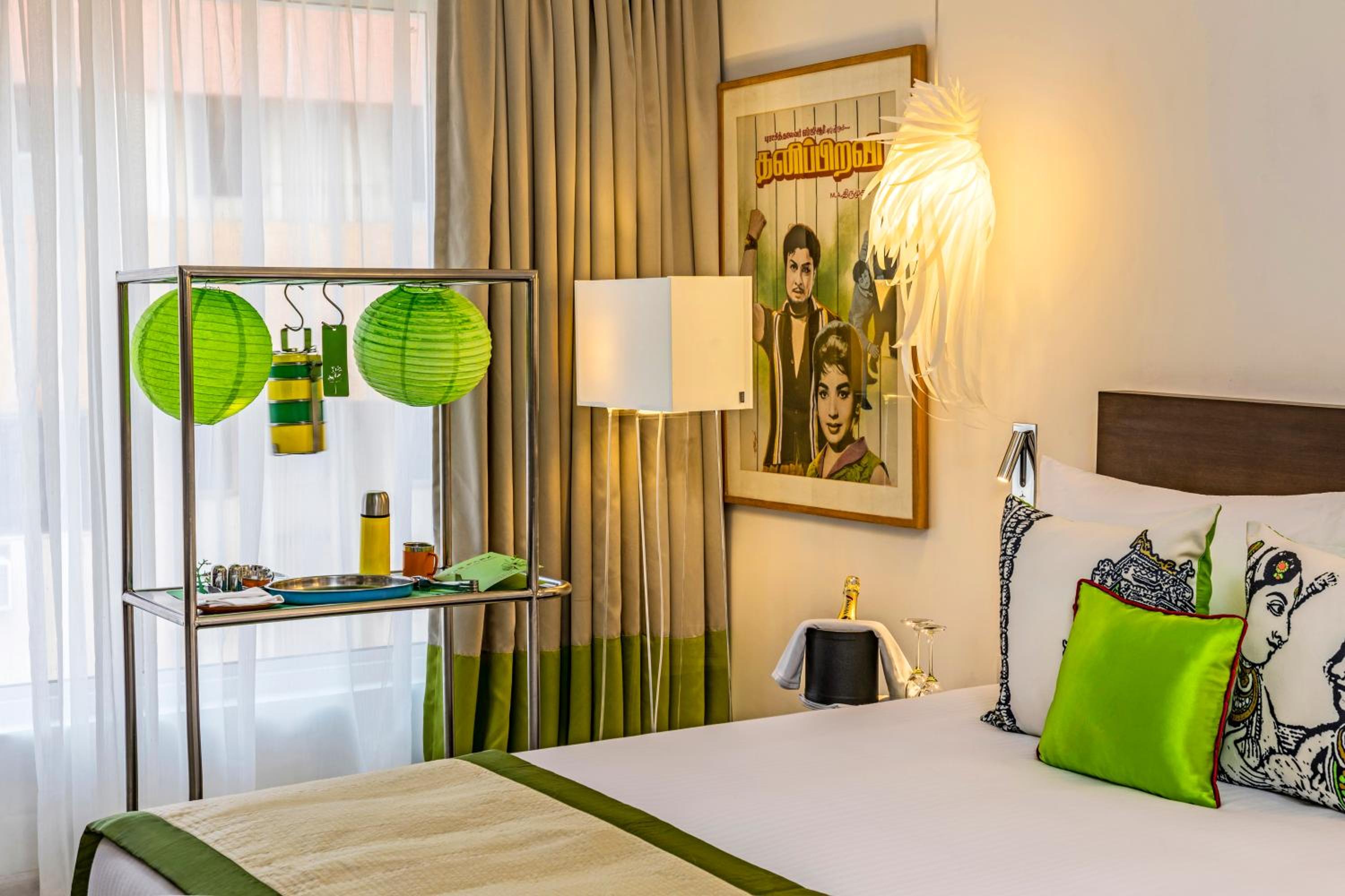 Luxury Queen Room with 10% discount on Airport Transfers and Spa service - Photo 5