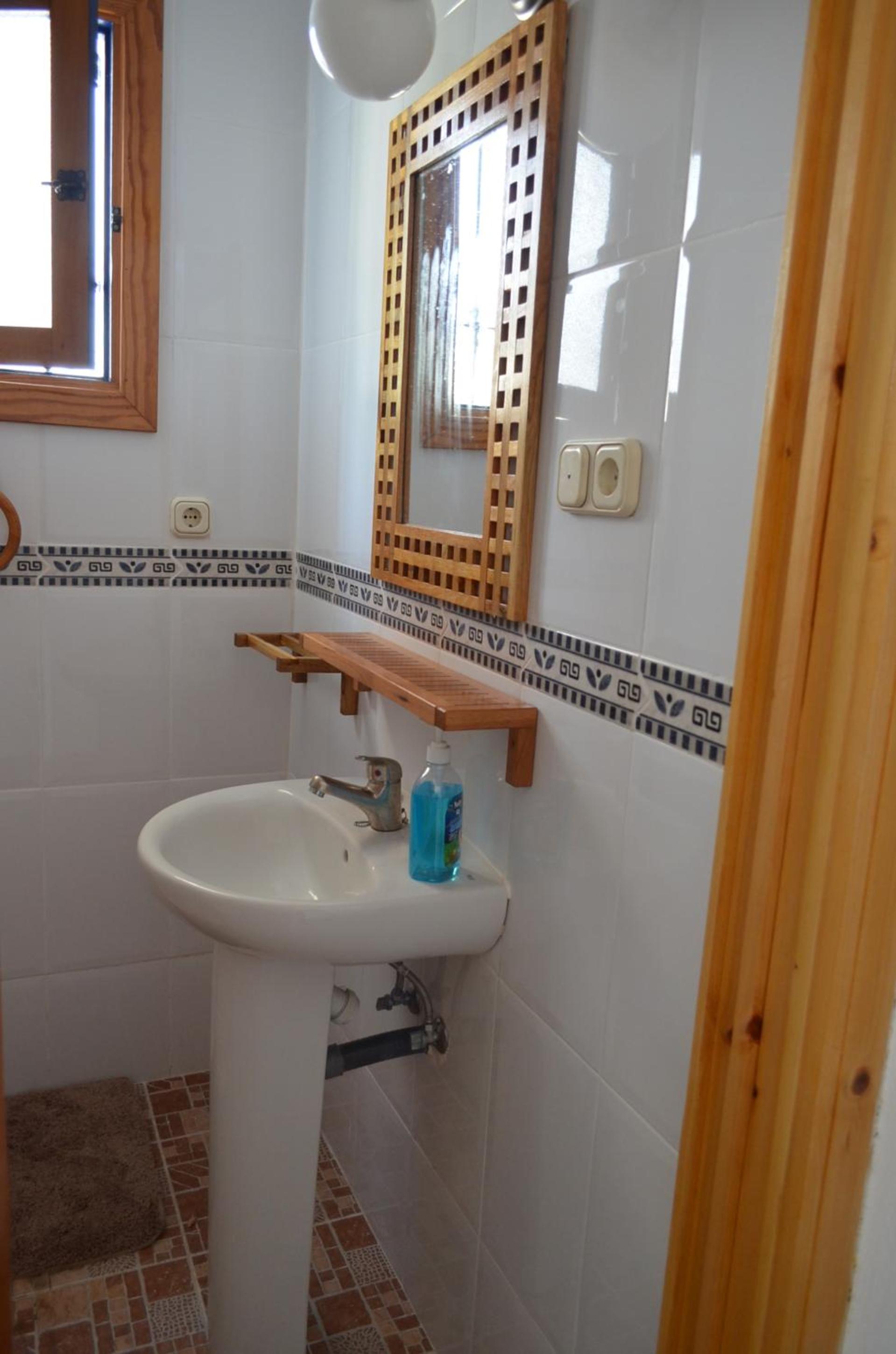 One-Bedroom House photo 3