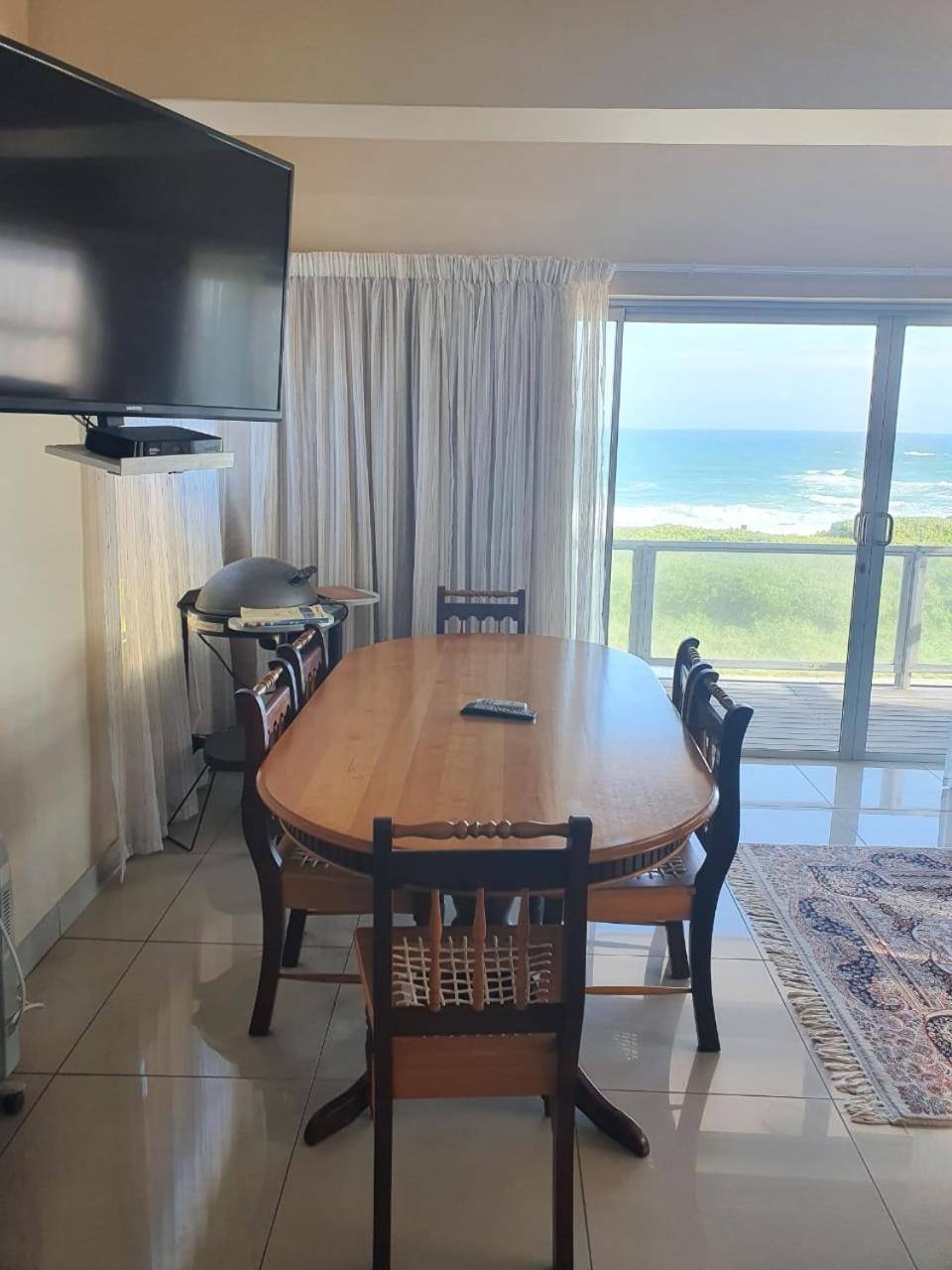 Apartment with Sea View - Photo 10