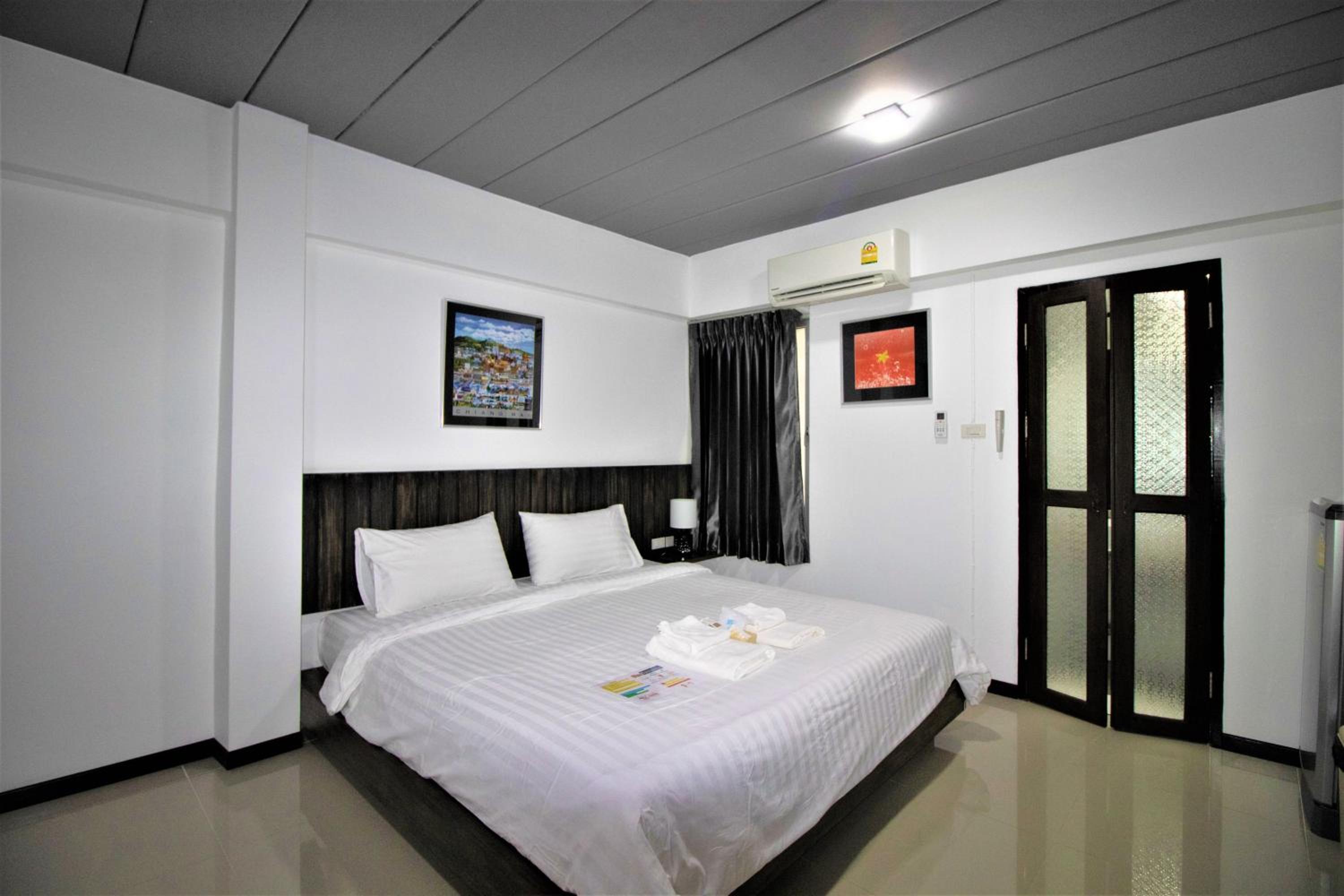 Standard Double Room - Photo 1
