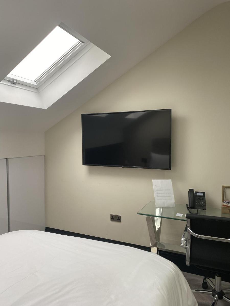 Standard King Room photo 1