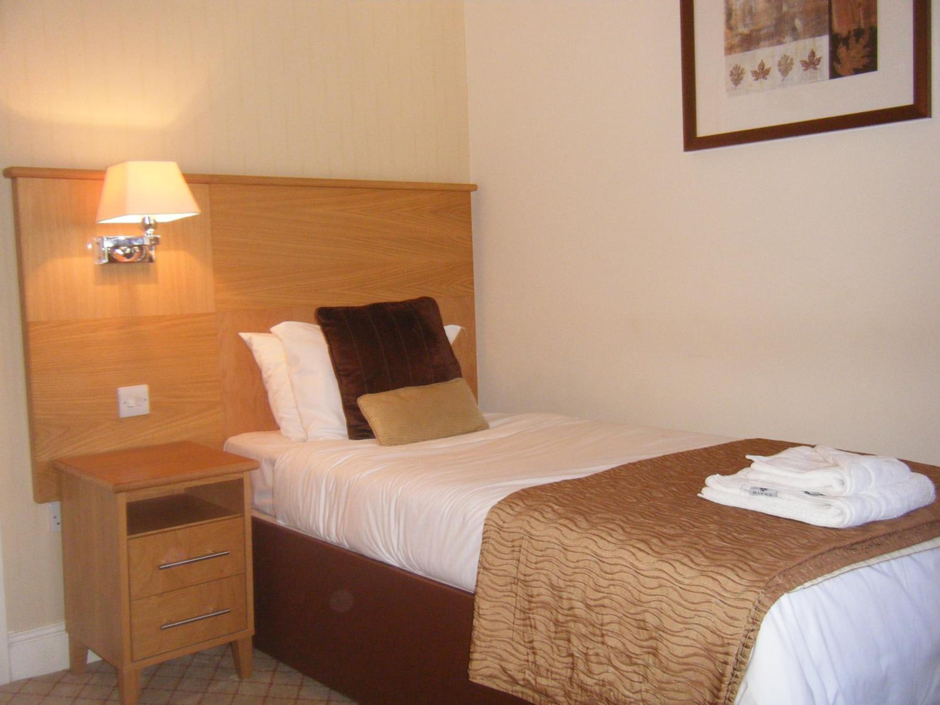 Deluxe Single Room