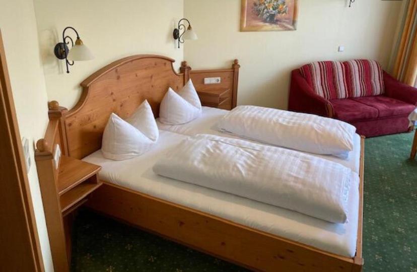 Budget Double Room photo 2