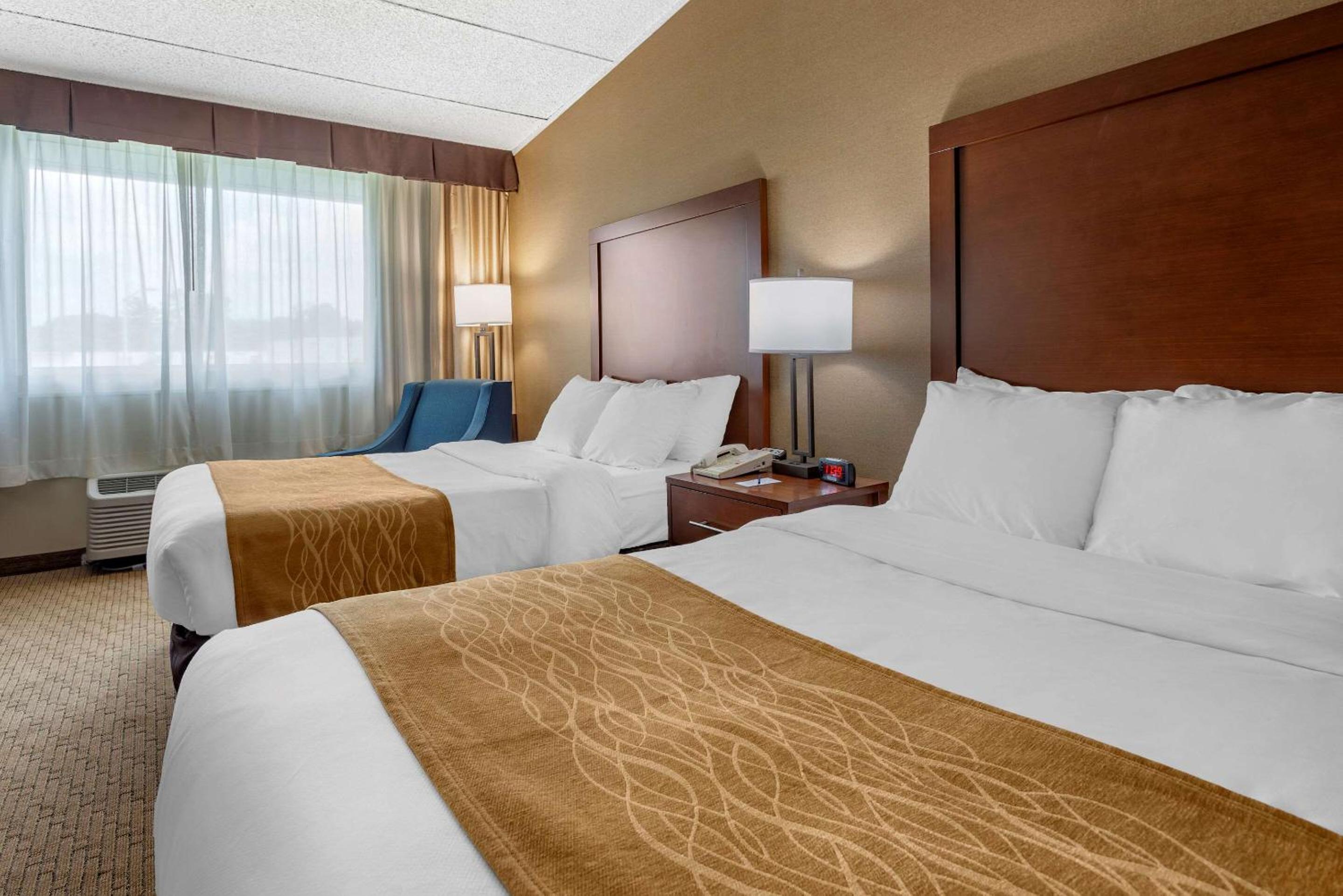 Double Room with Two Double Beds - Non-Smoking - Photo 7
