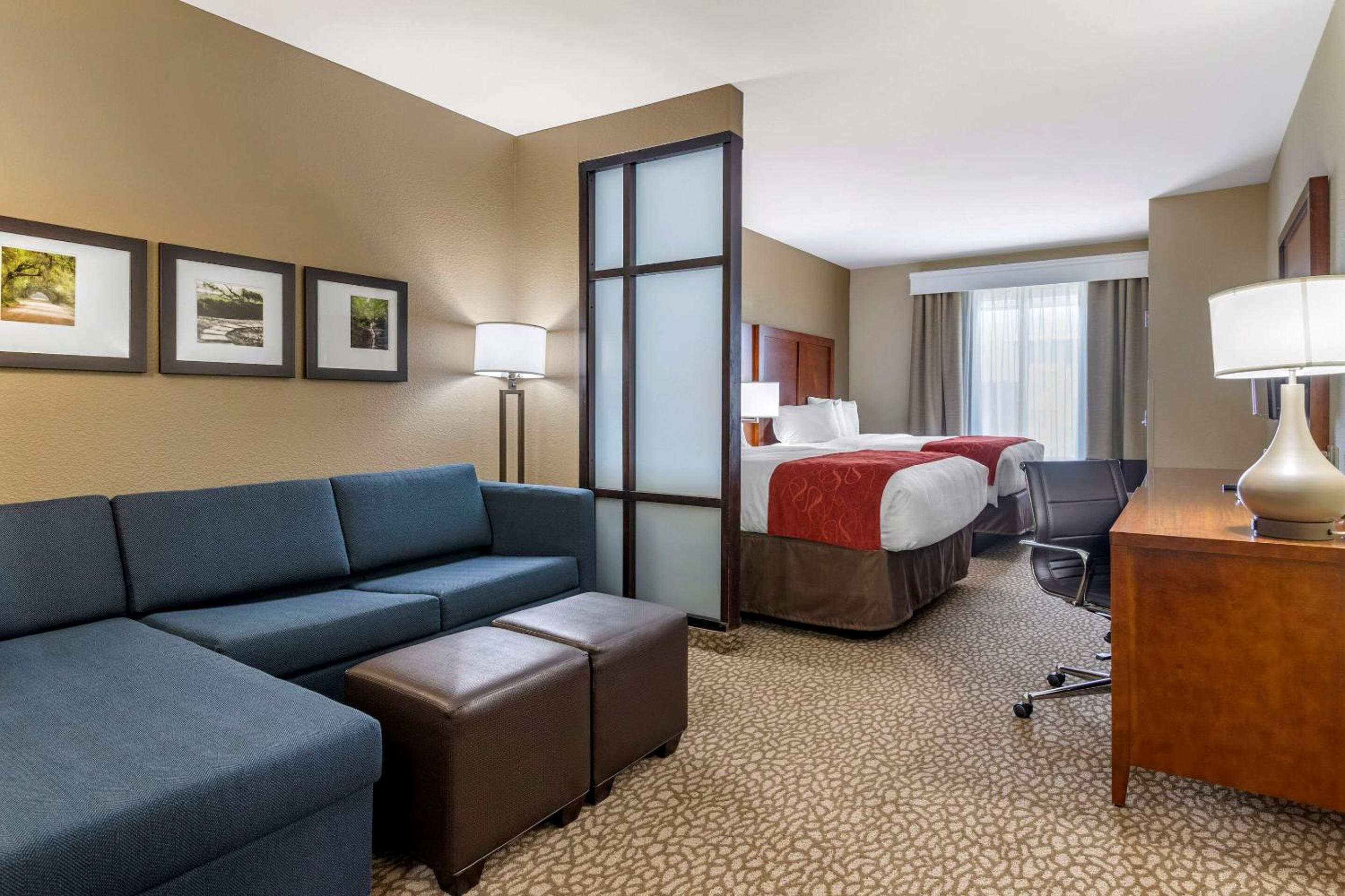 King Suite with Sofa Bed - Photo 3