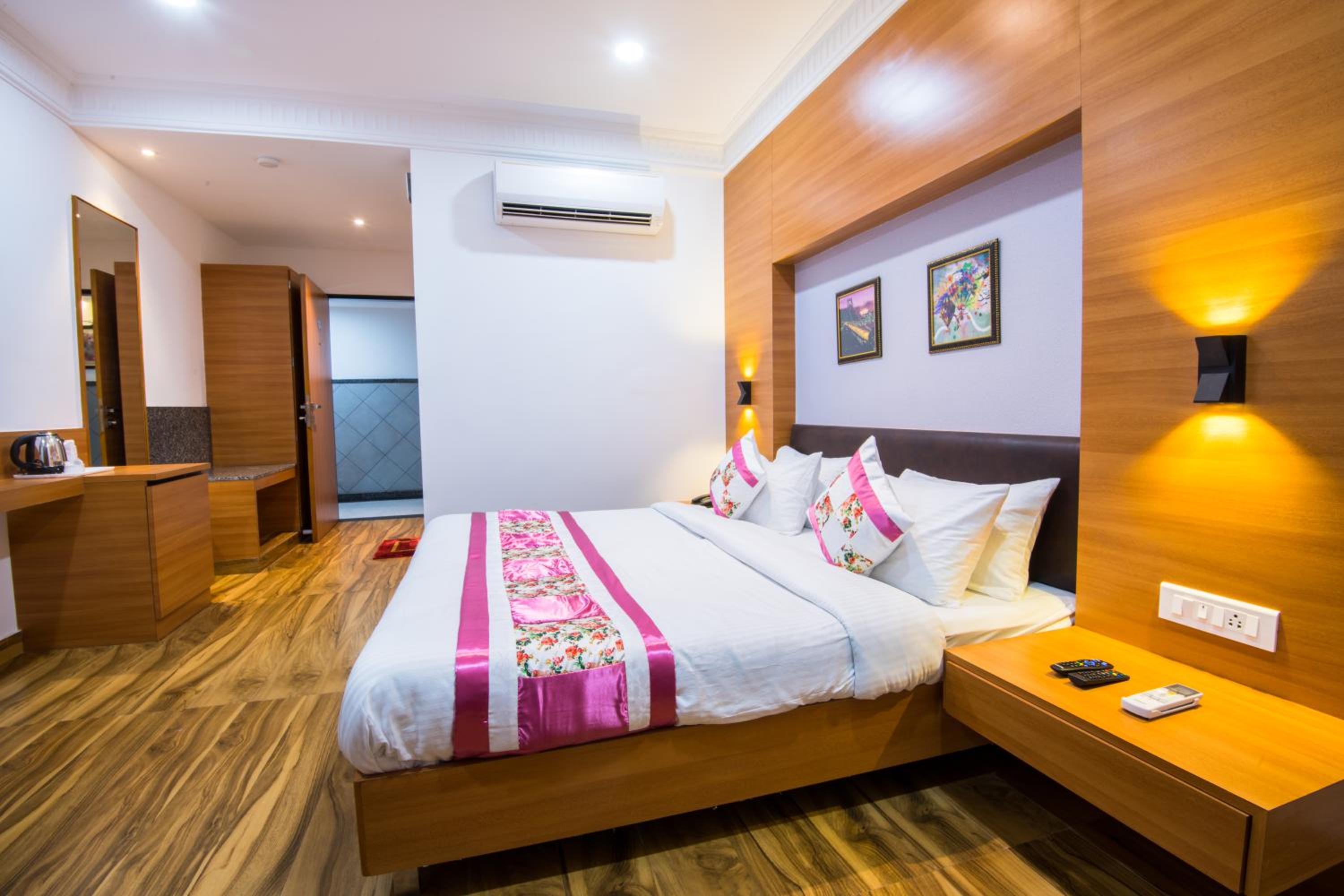 Superior Double or Twin Room photo 1