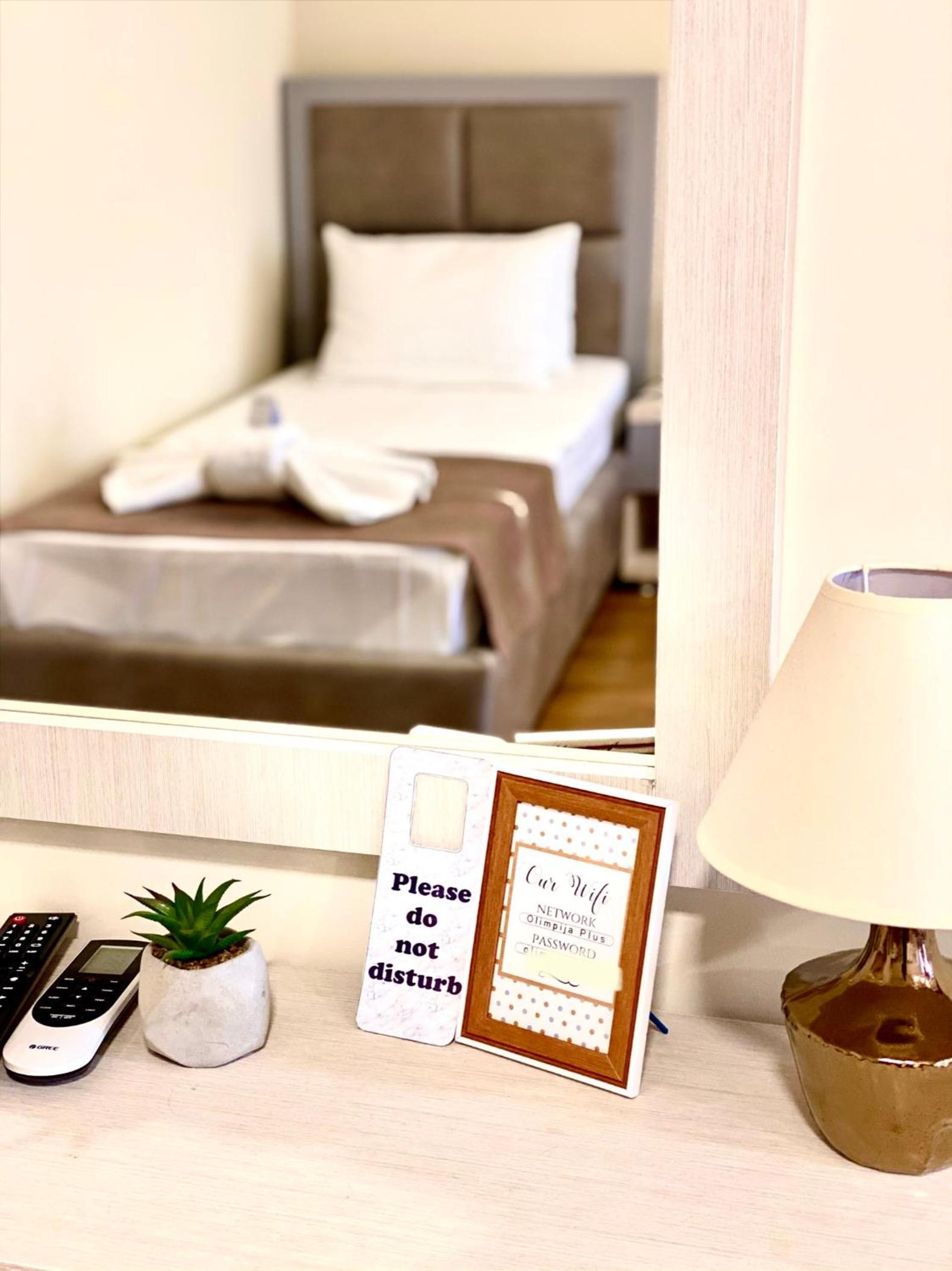 Deluxe Triple Room with Sea View - Photo 1
