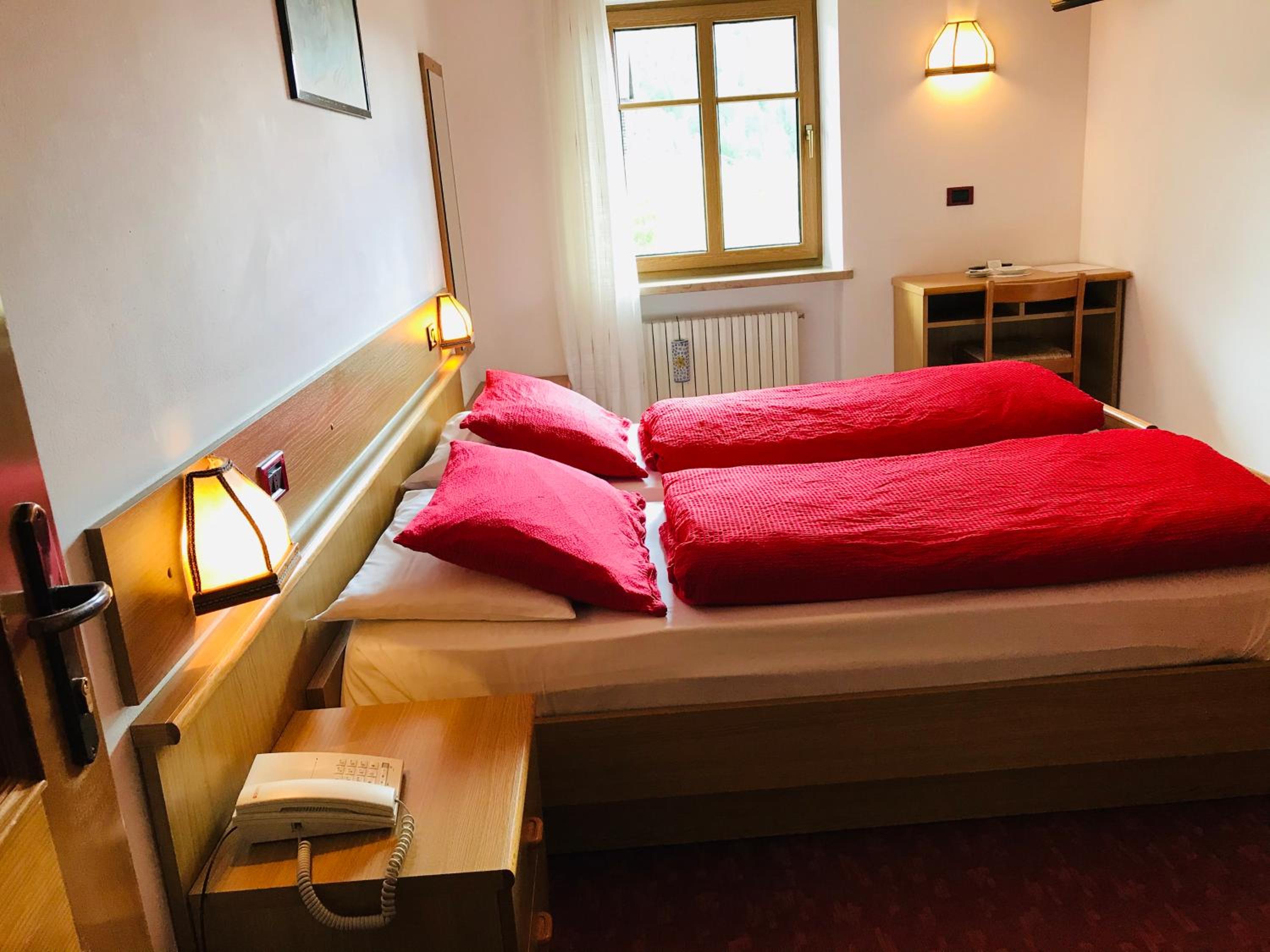 Double Room - Photo 7
