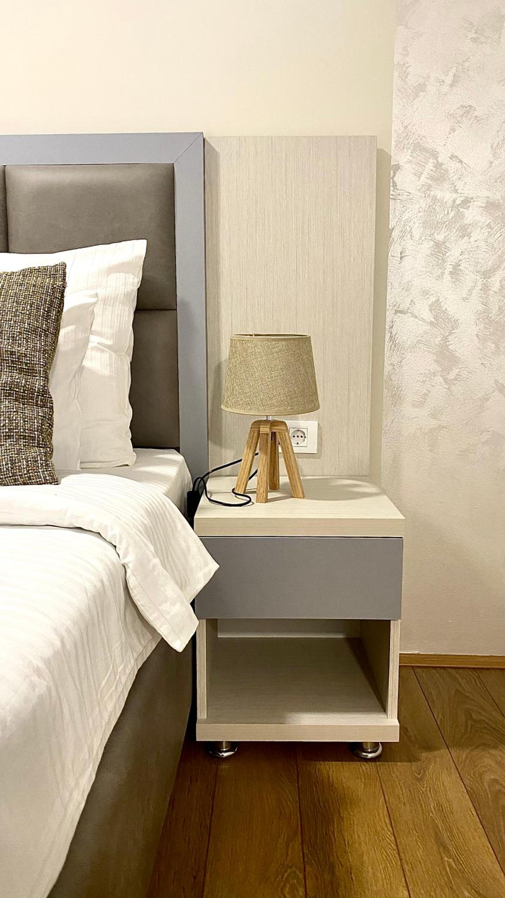Duplex Suite - Photo 1