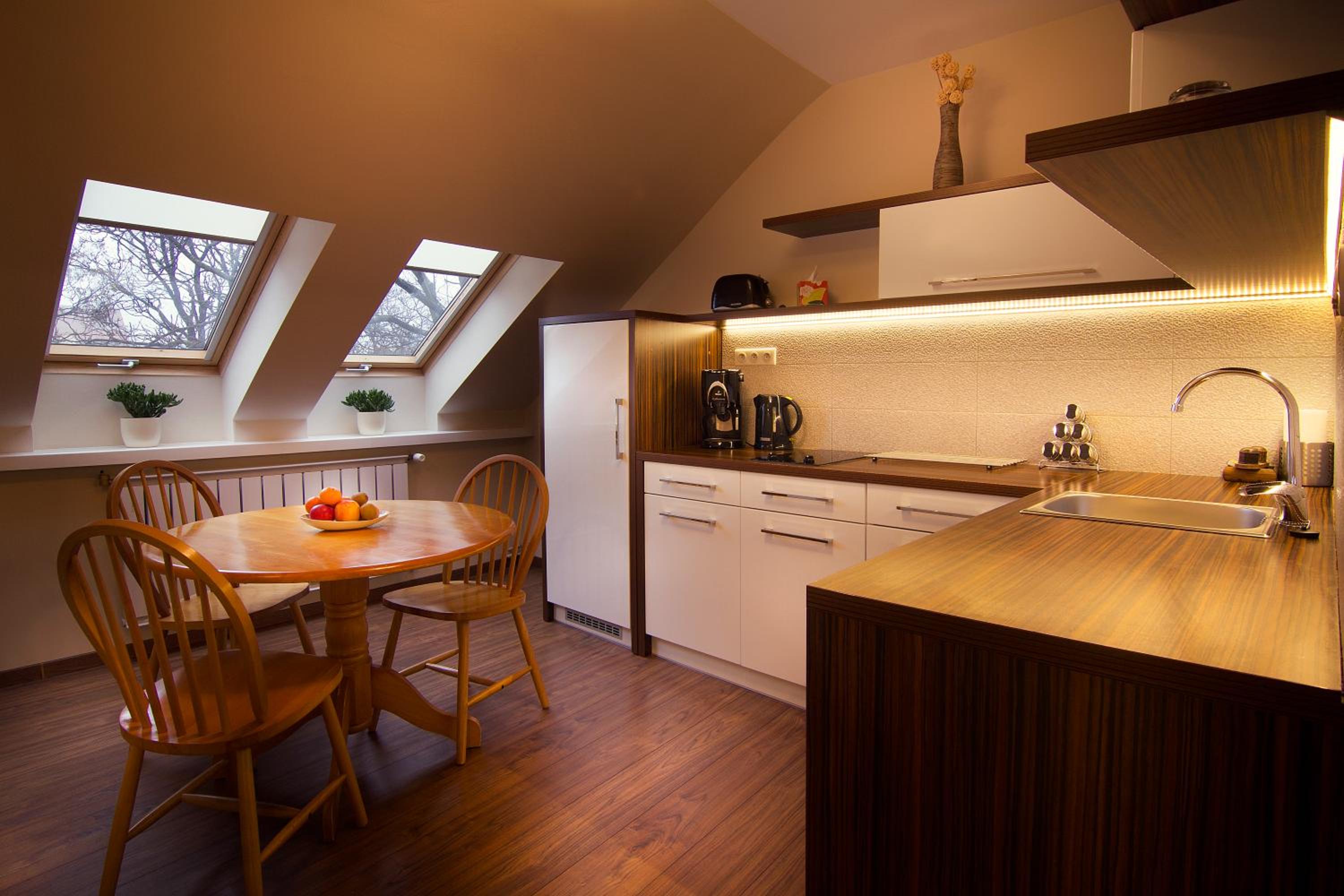 Deluxe Apartment with Private Sauna - Photo 11
