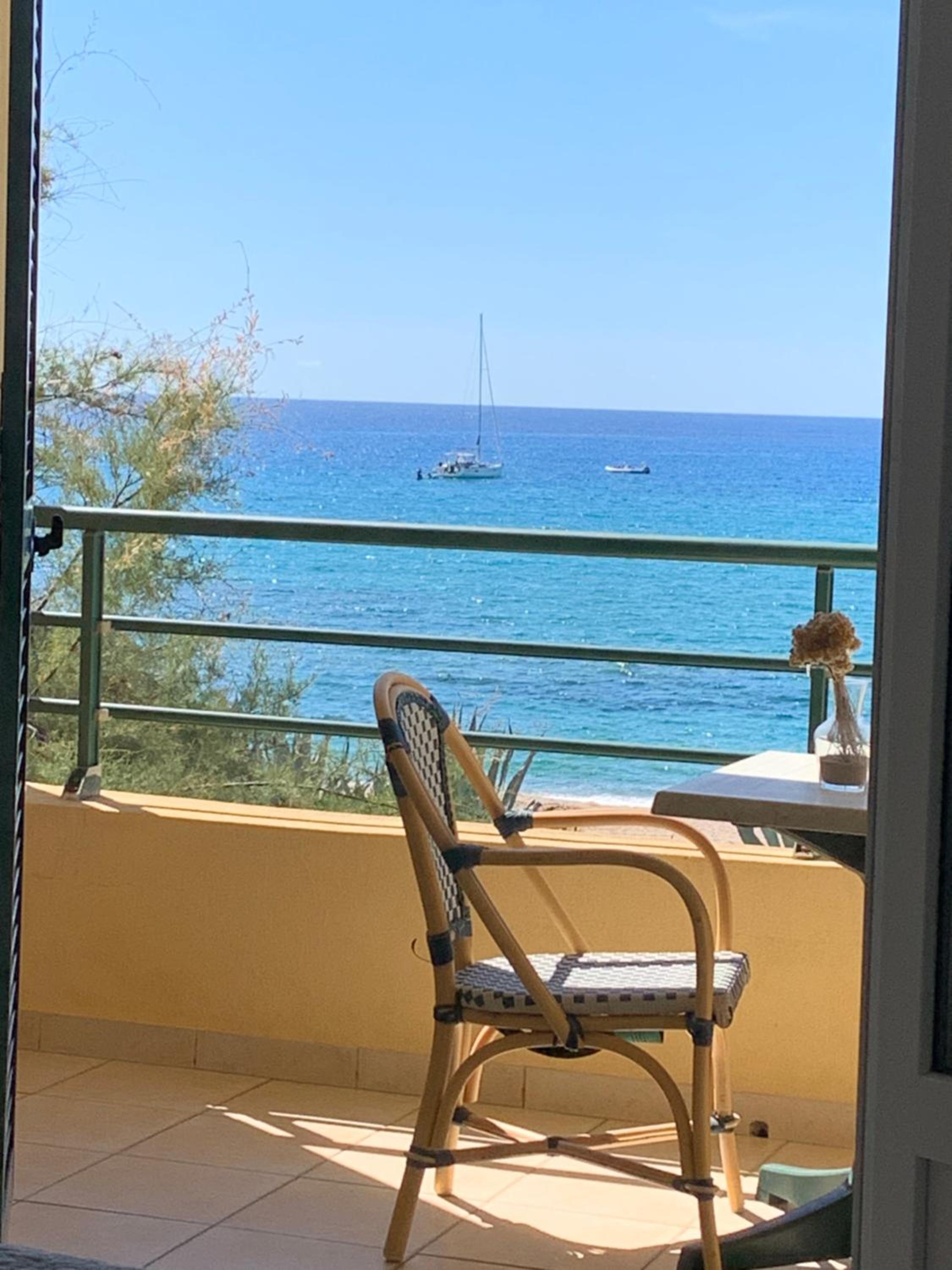 Double Room with Balcony and Sea View photo 1