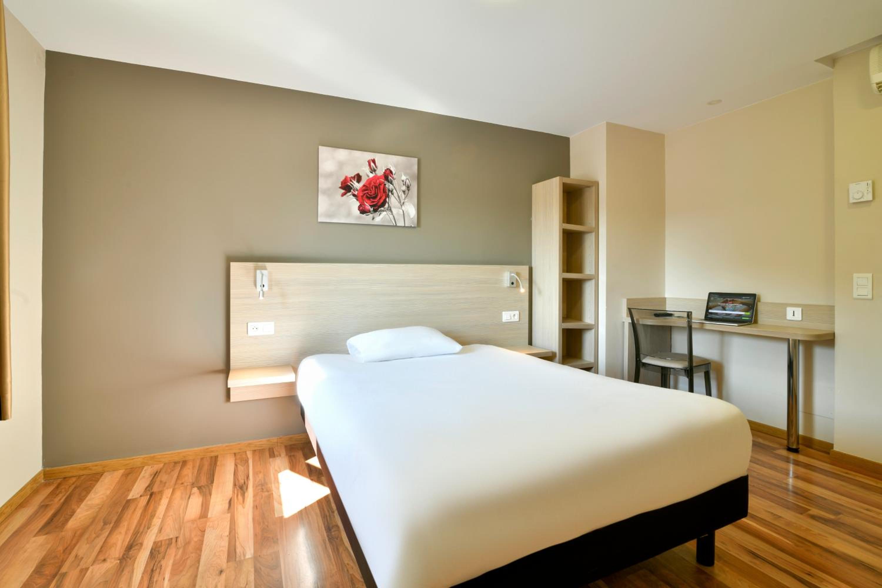 B&amp;B HOTEL Bollène, Foto 4