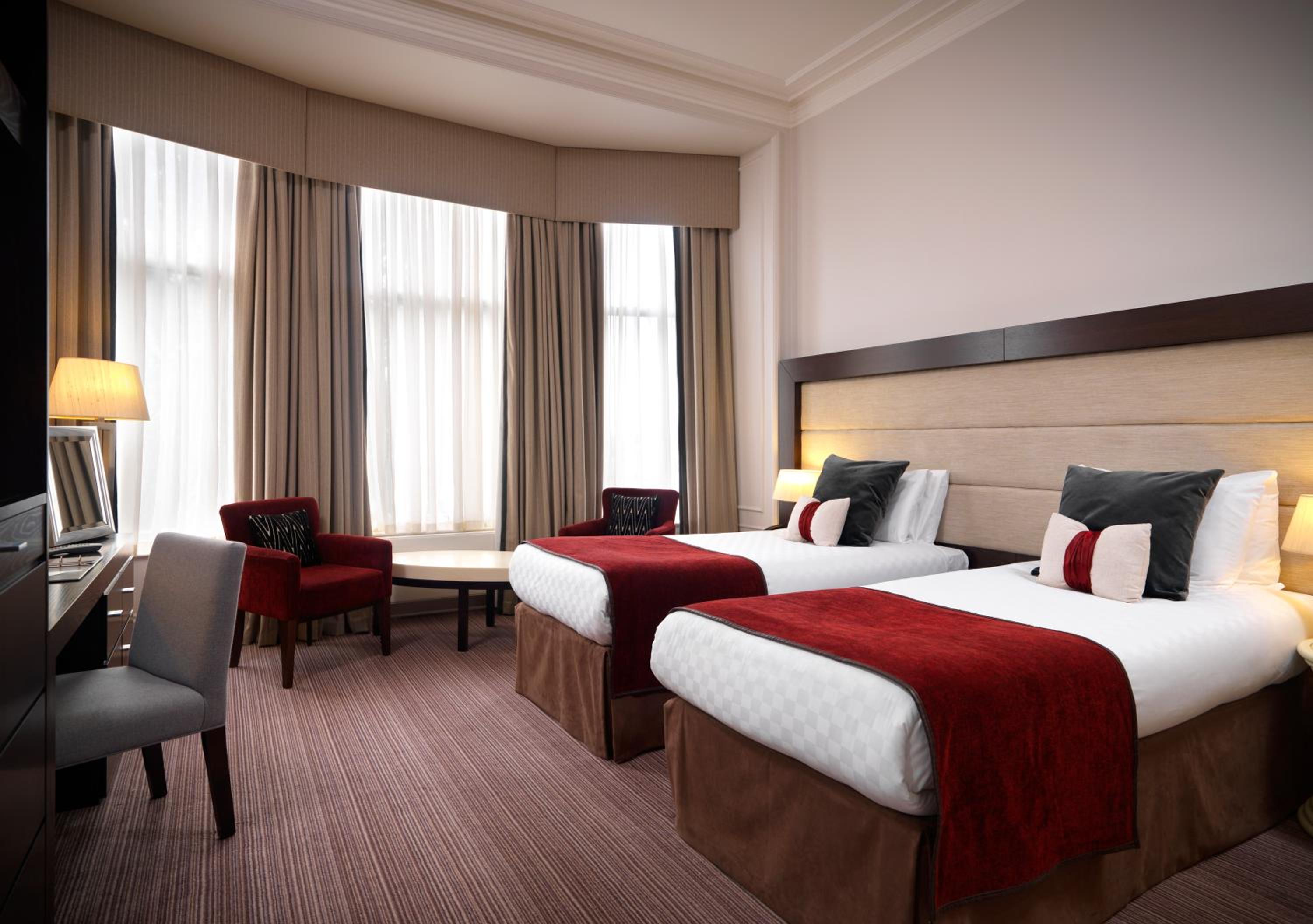 Standard Twin Room - Photo 1