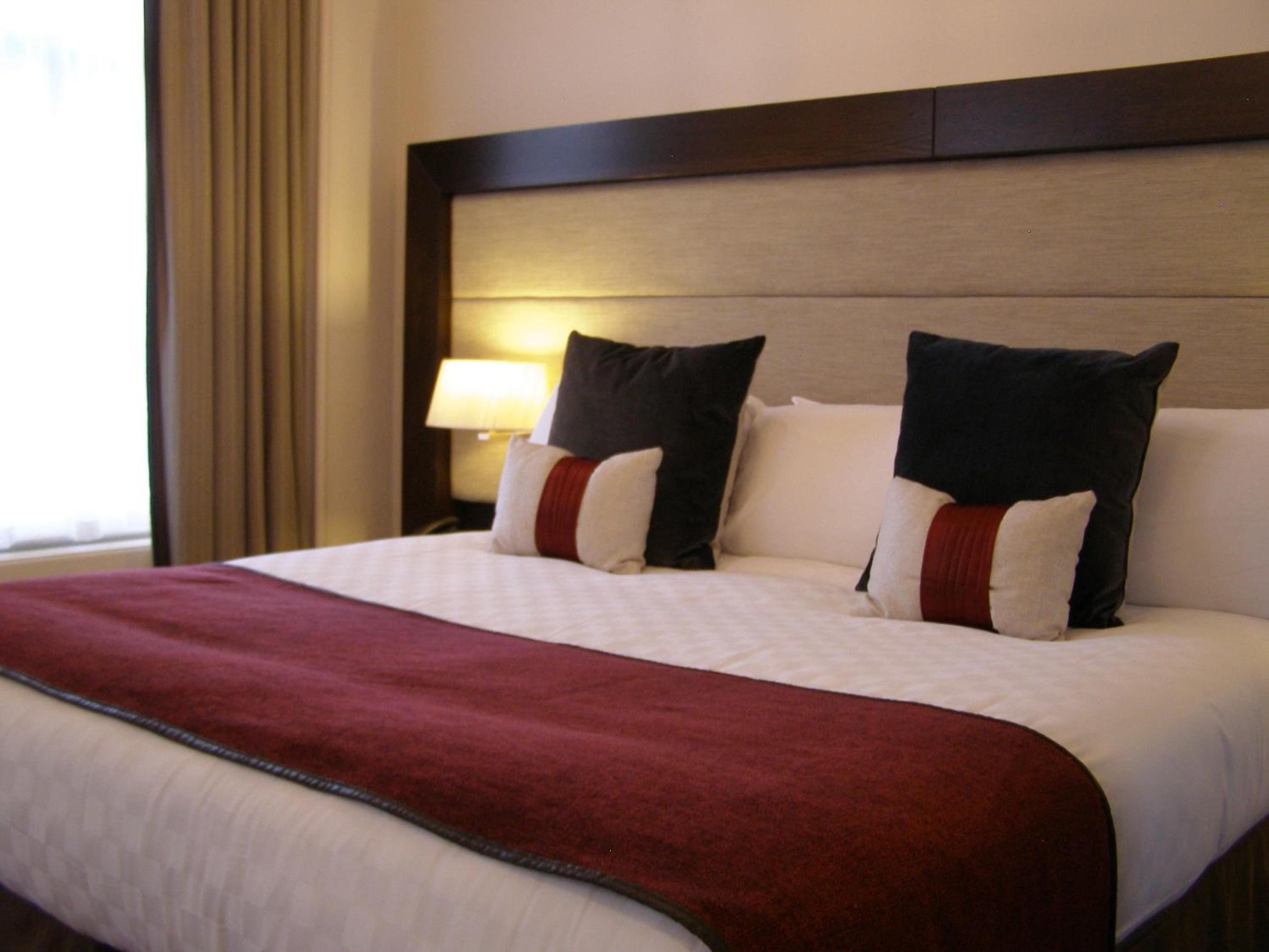 Deluxe Double Room - Photo 8