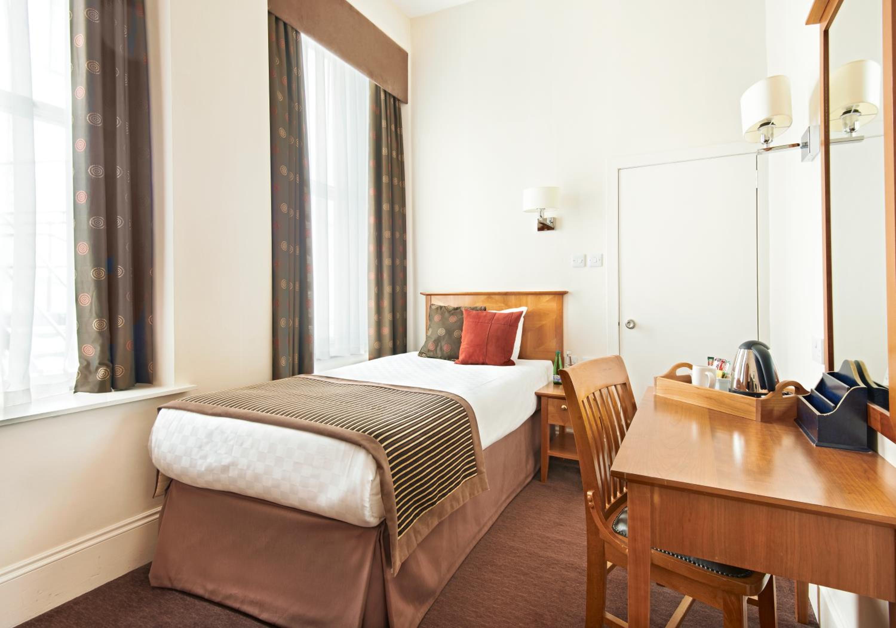 Standard Single Room - Photo 1