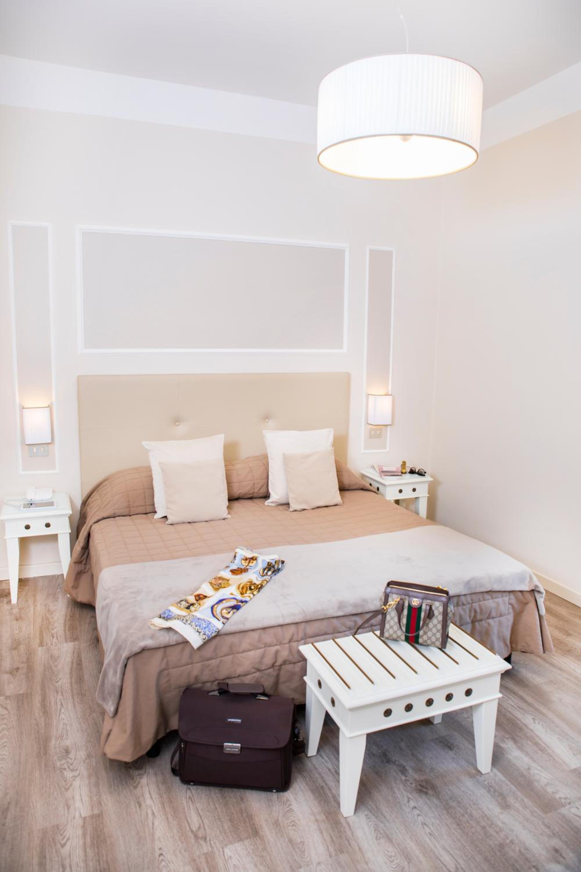 Superior Double Room - Photo 4