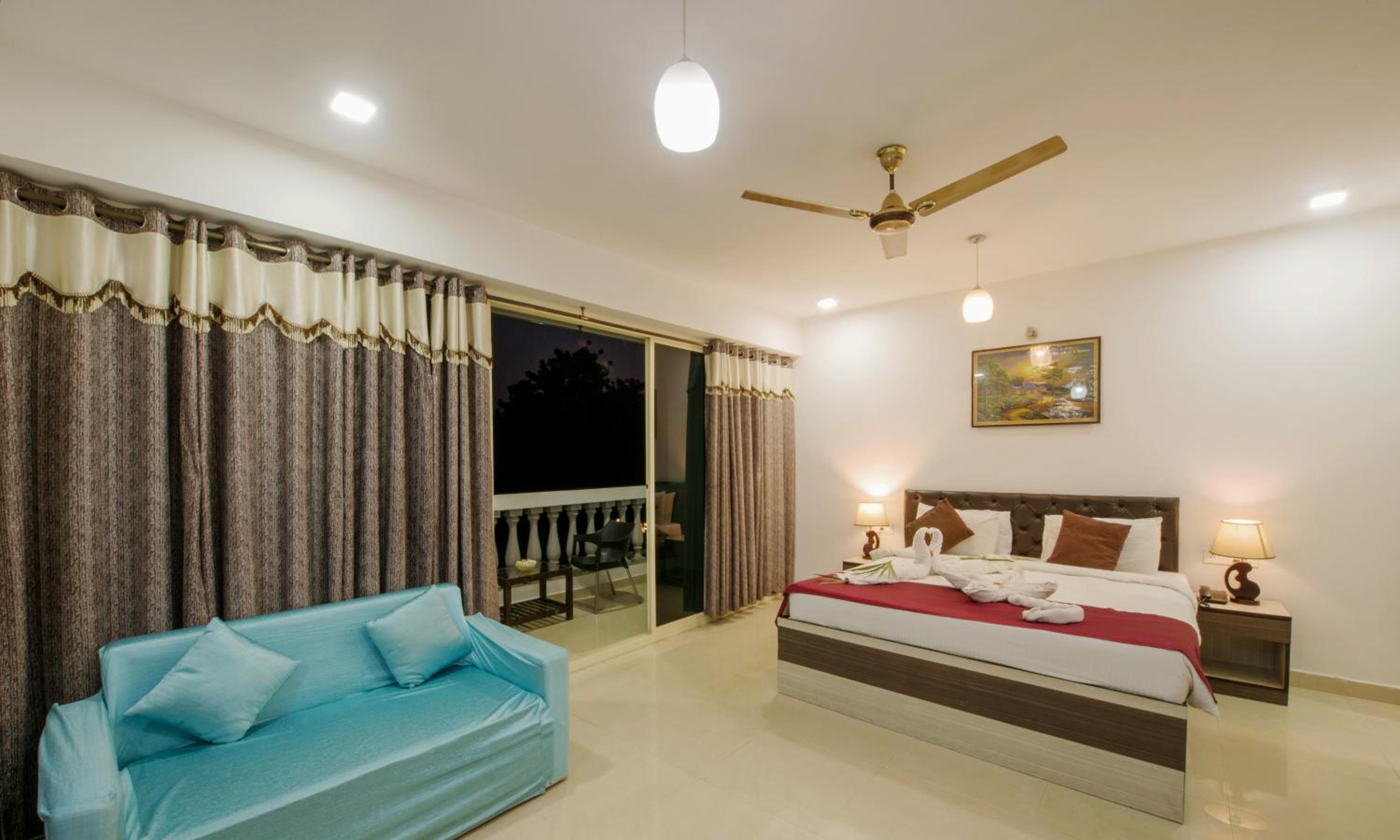 Suite with River View - Photo 20