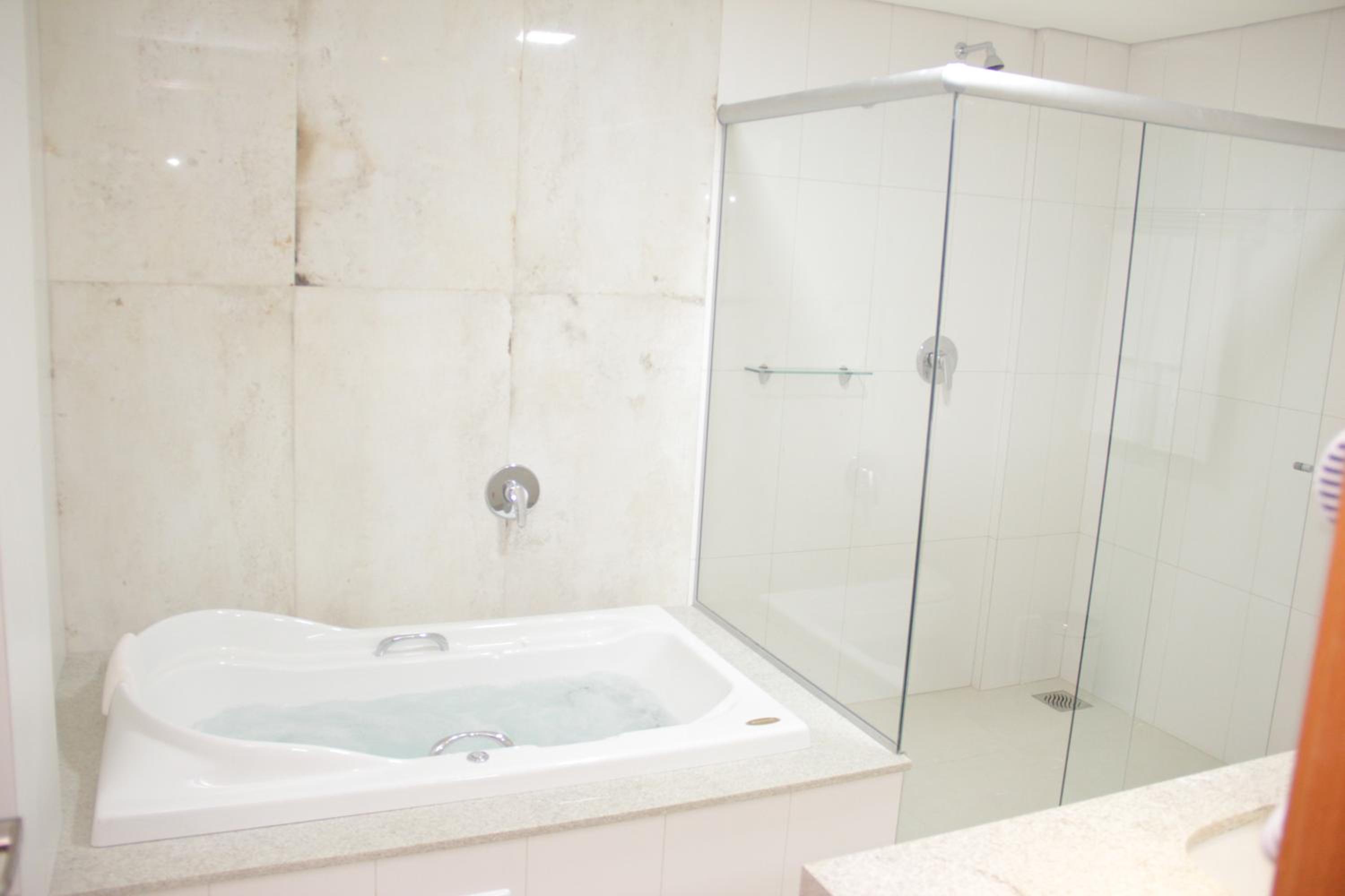 Deluxe Room with Spa Bath photo 3