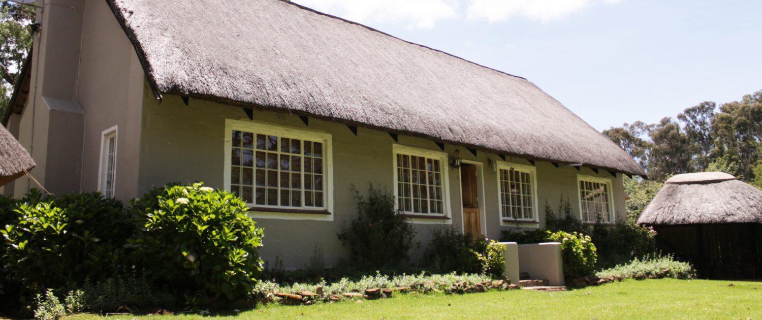 Three-Bedroom House - Photo 4