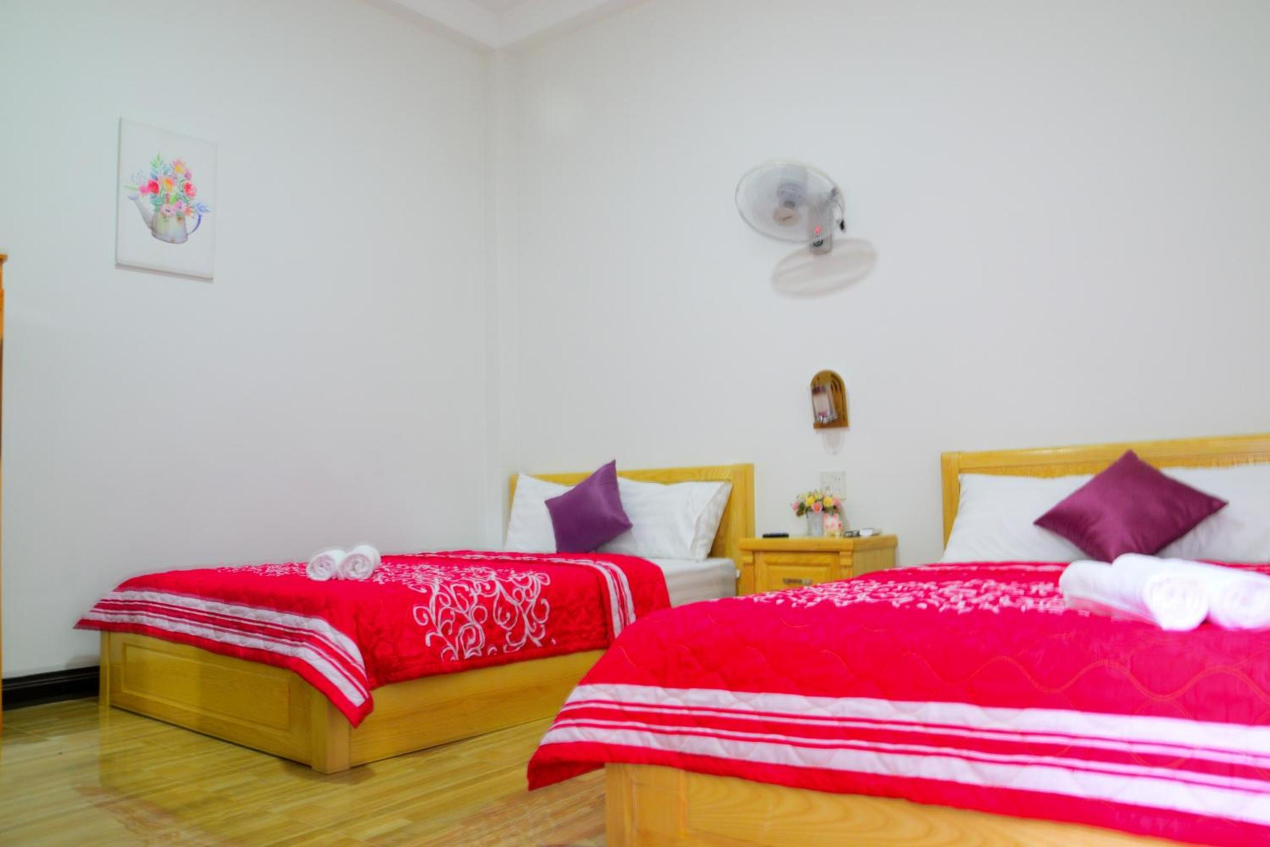Quadruple Room with Private Bathroom photo 2