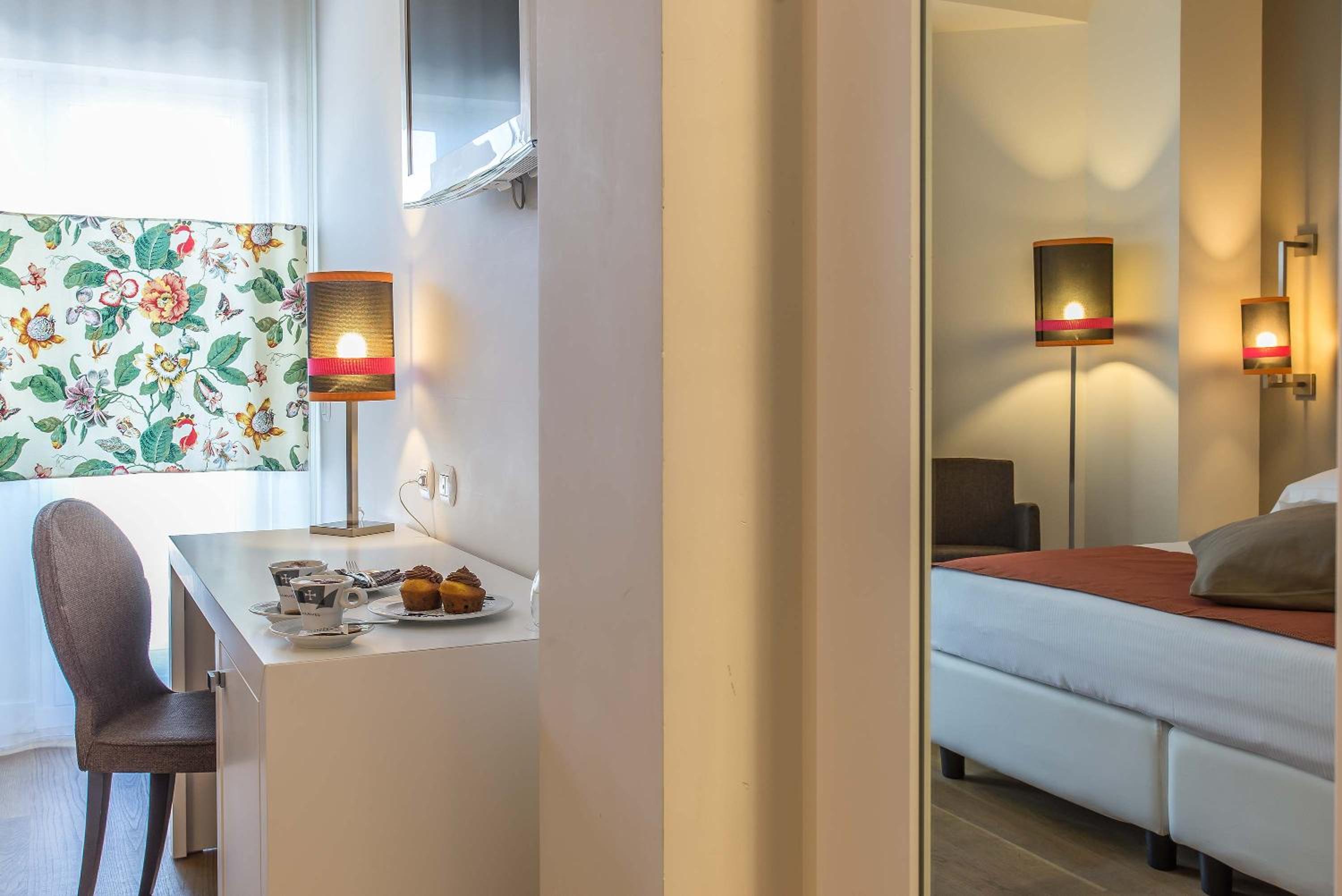 Double or Twin Room thumbnail 6