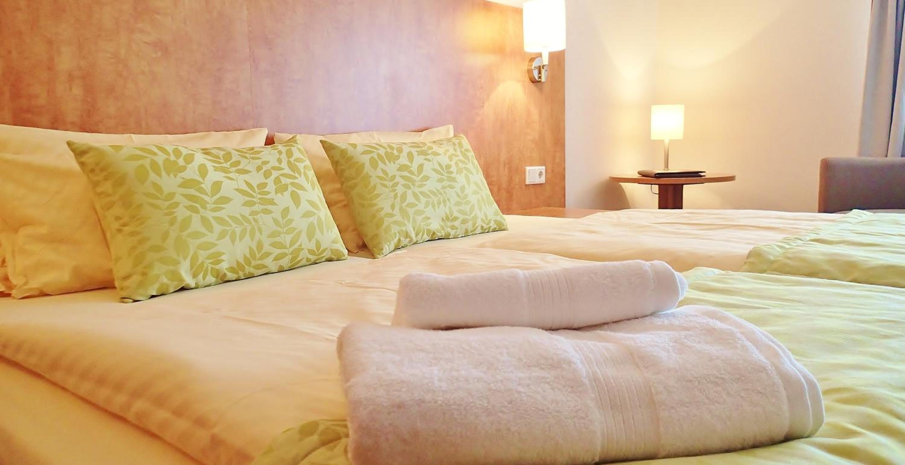 Deluxe Double Room with Balcony - Photo 1