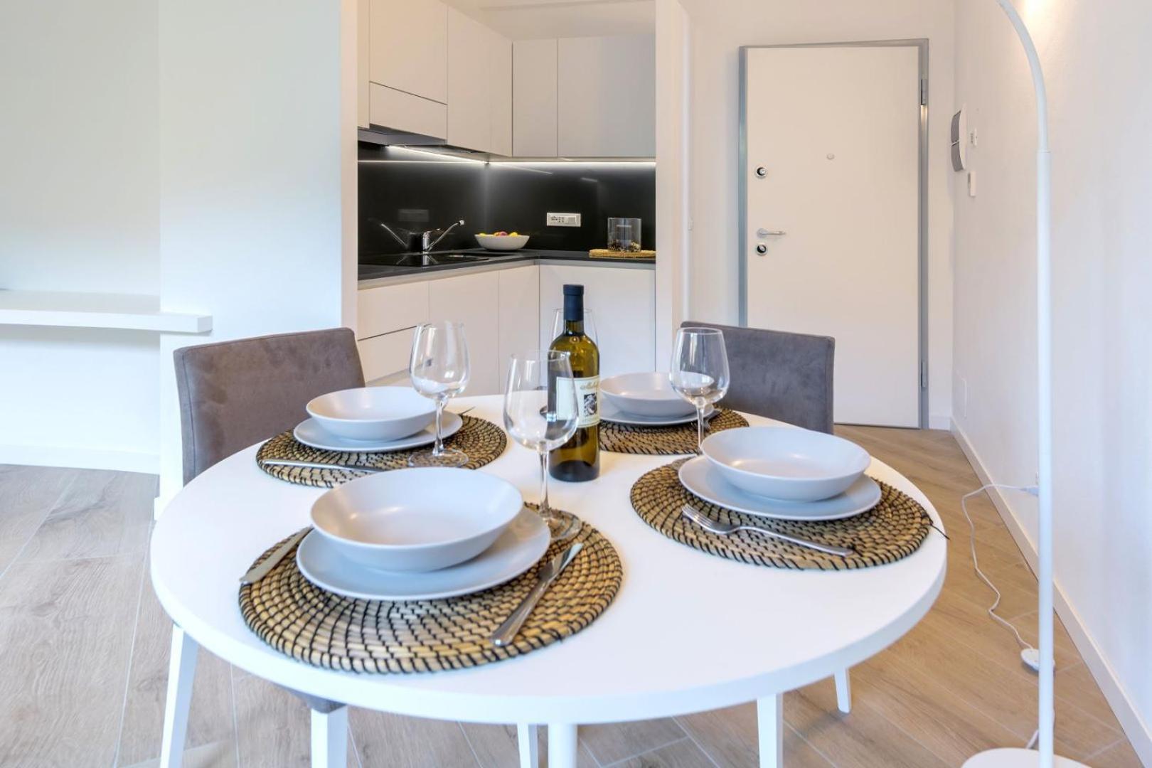 One-Bedroom Apartment - Photo 23