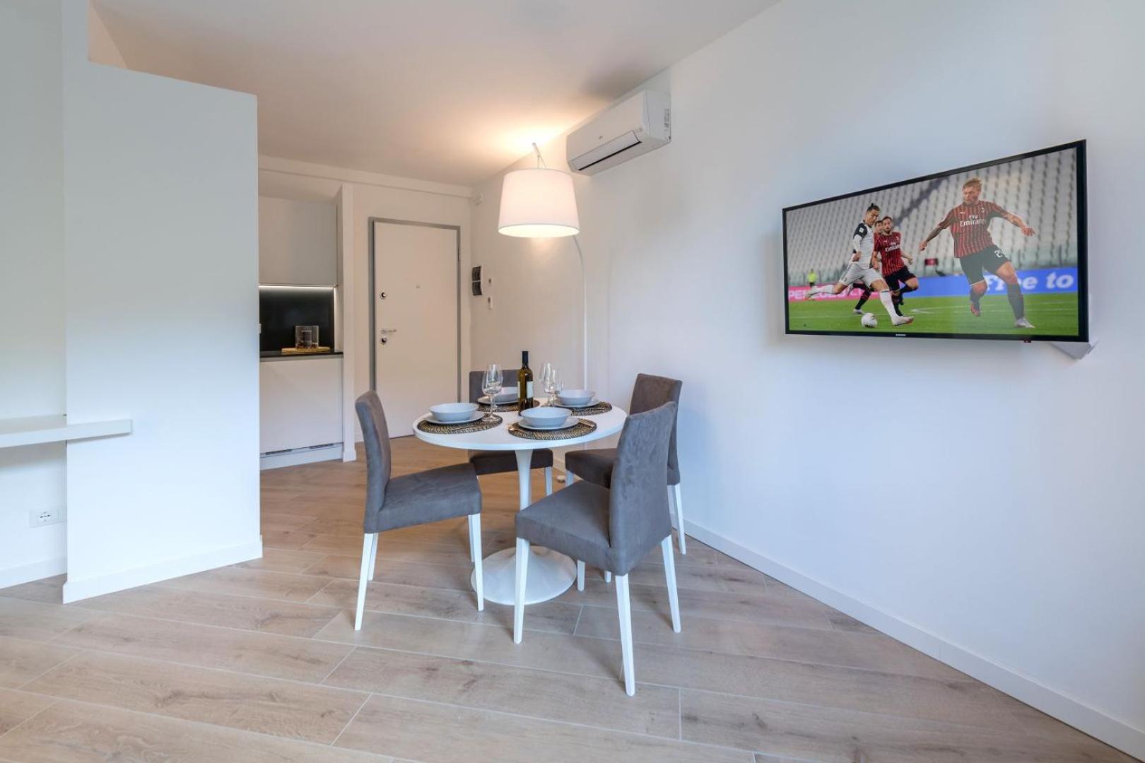 One-Bedroom Apartment - Photo 25