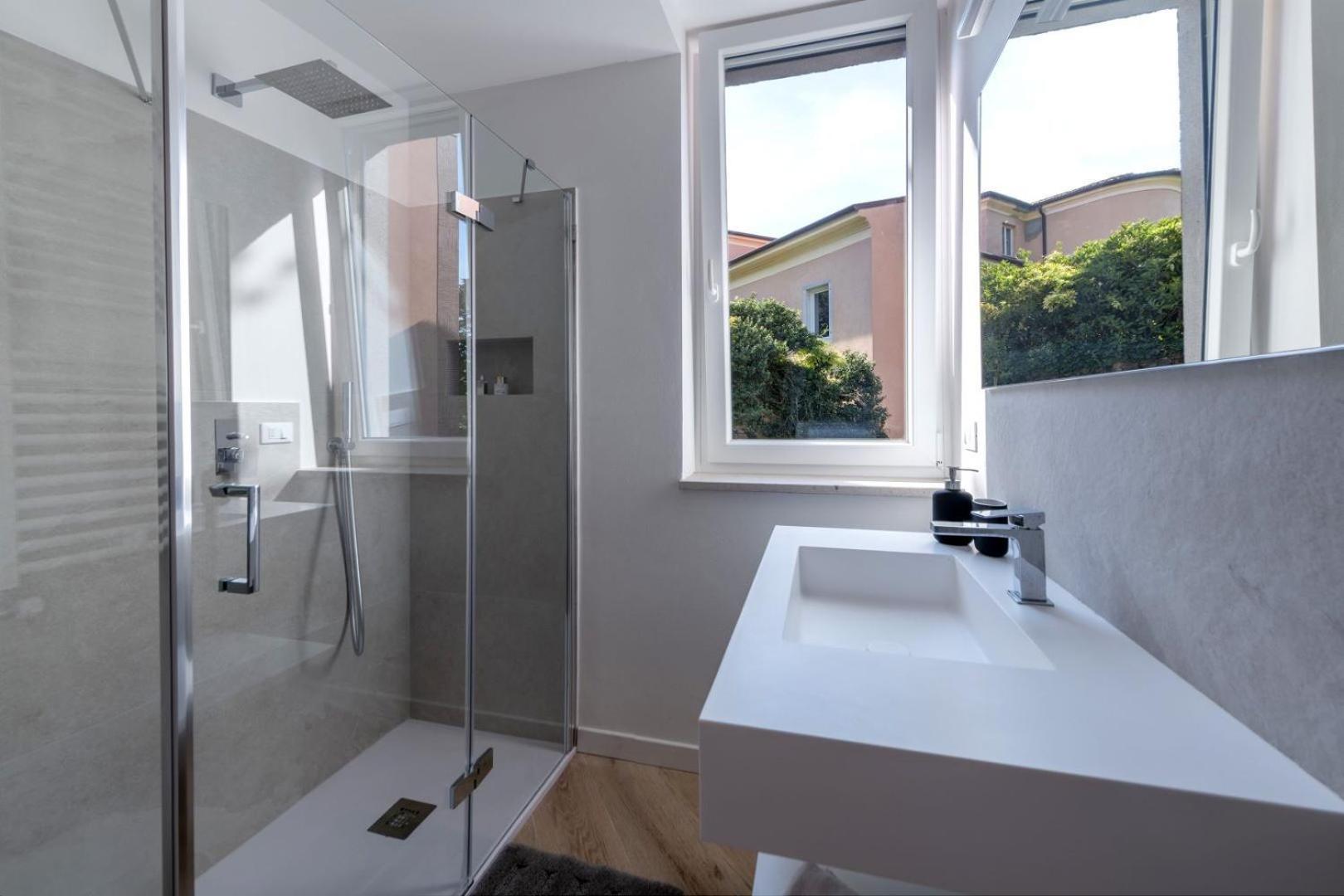 One-Bedroom Apartment - Photo 27