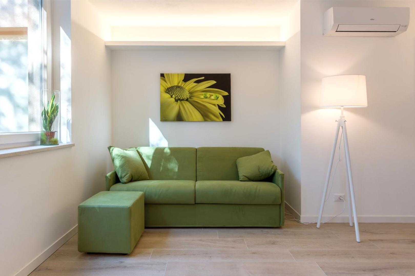 One-Bedroom Apartment - Photo 6