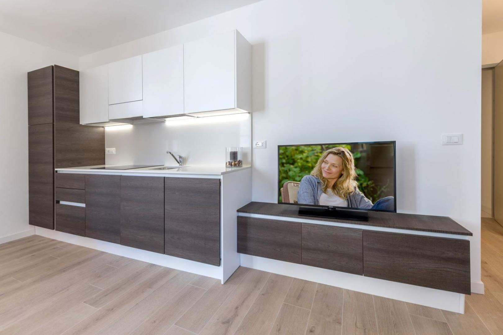 One-Bedroom Apartment - Photo 21