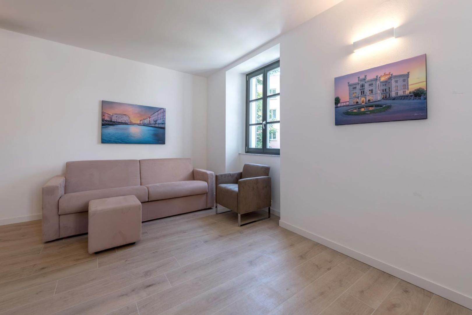 One-Bedroom Apartment - Photo 19