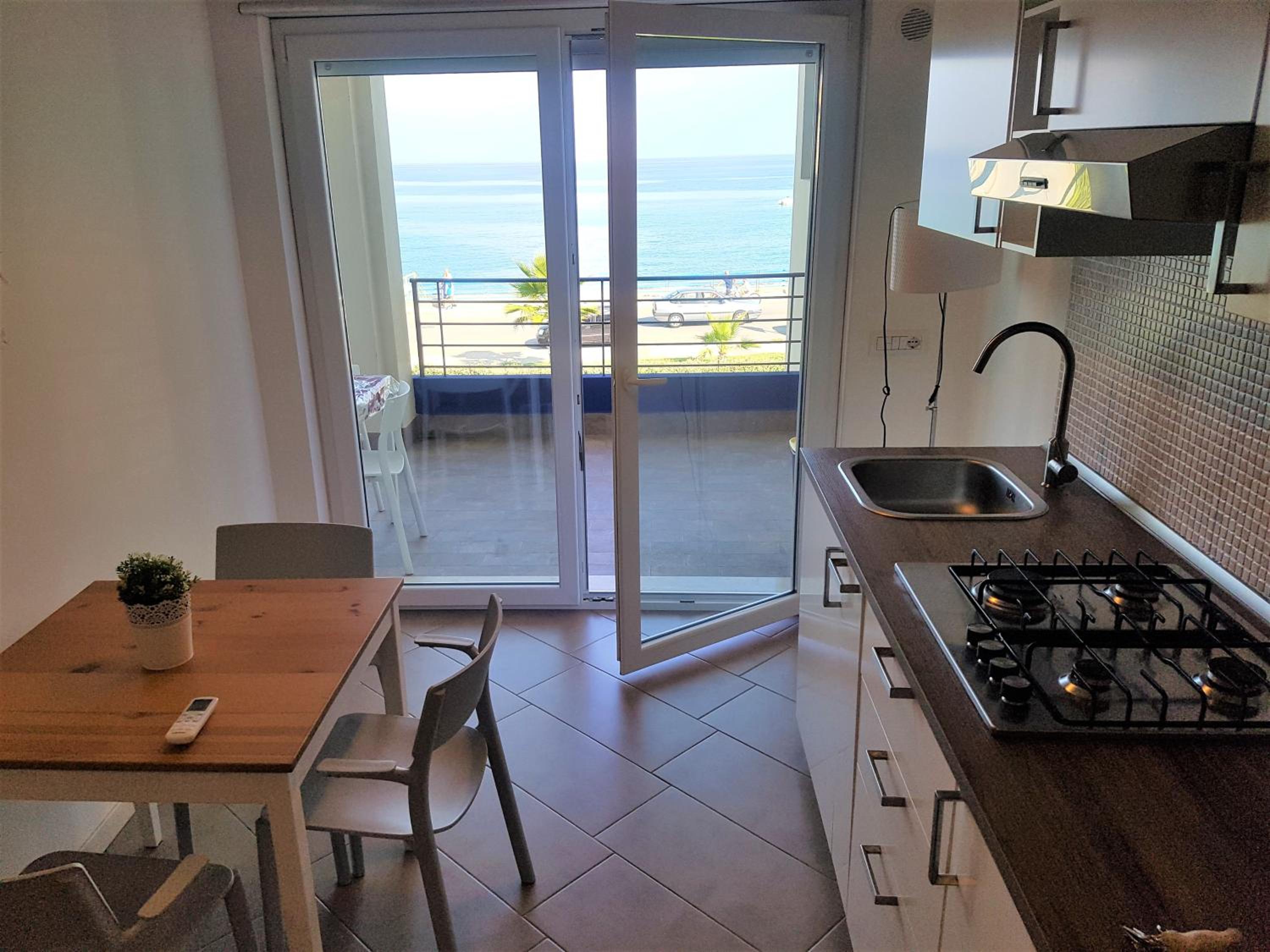 Apartment with Sea View photo 2