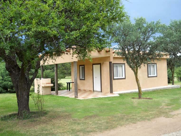 One-Bedroom Bungalow (4 Adults) photo 2