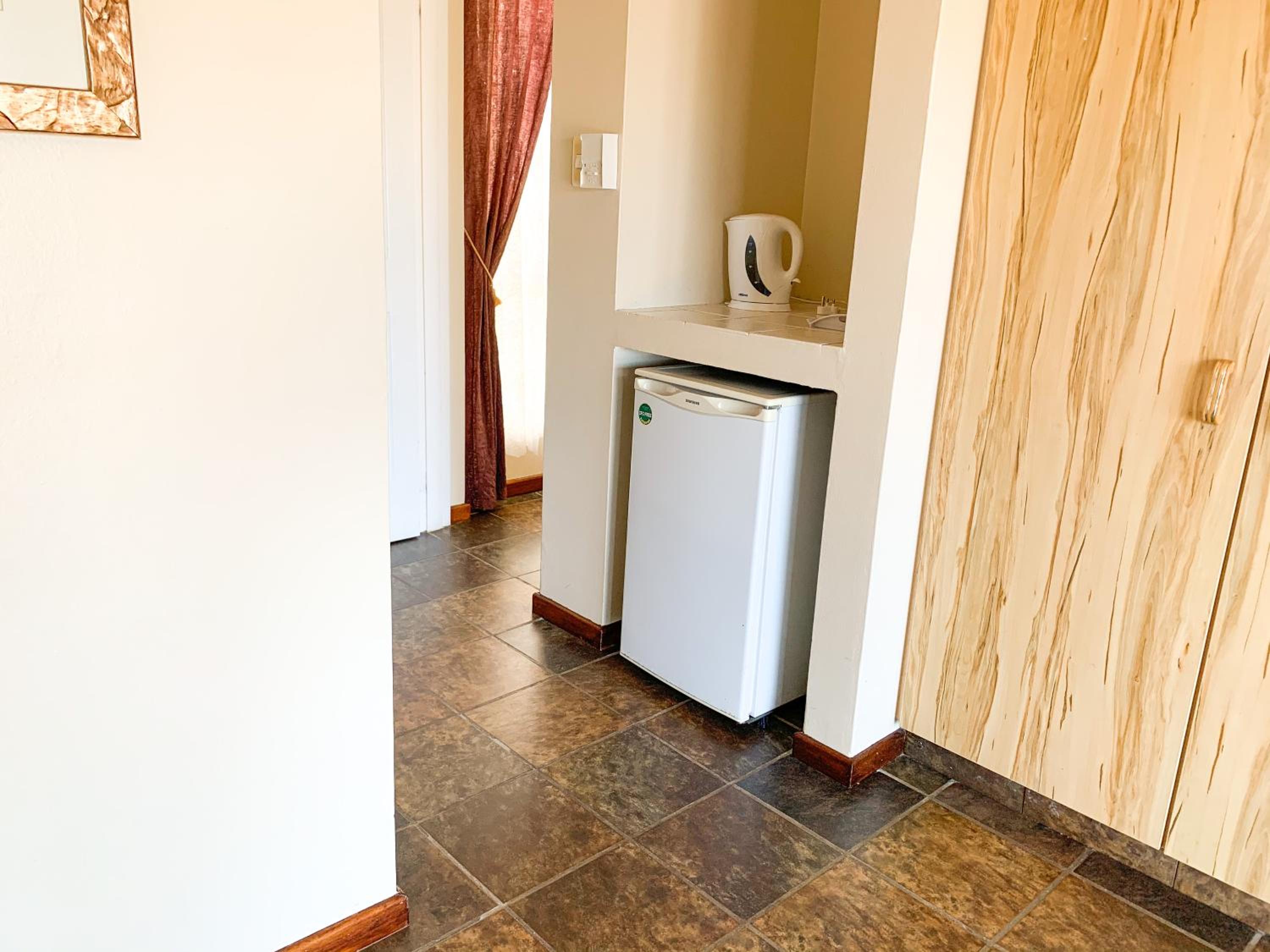 Deluxe Double Room with Balcony photo 3