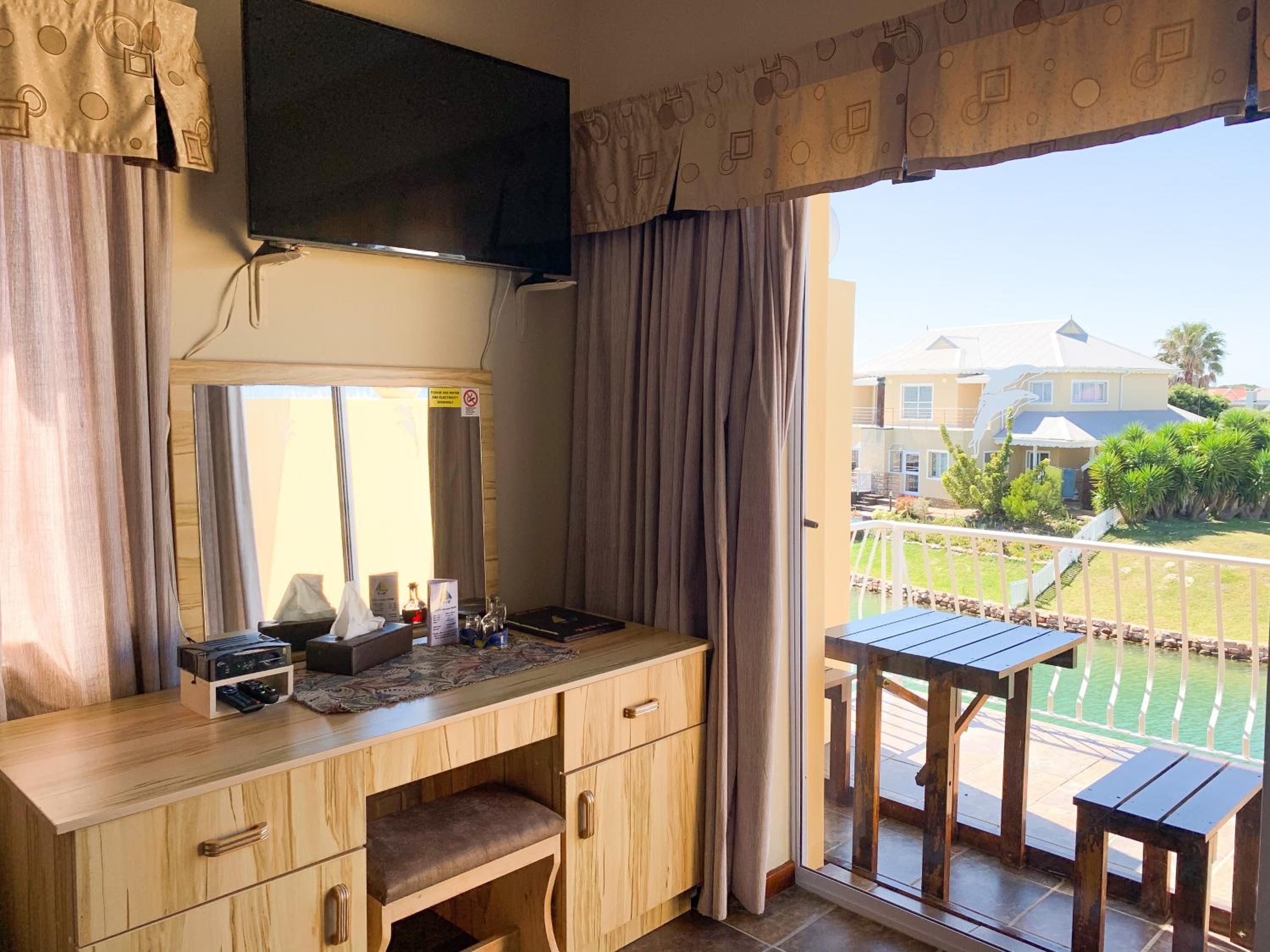 Deluxe Double Room with Balcony photo 1