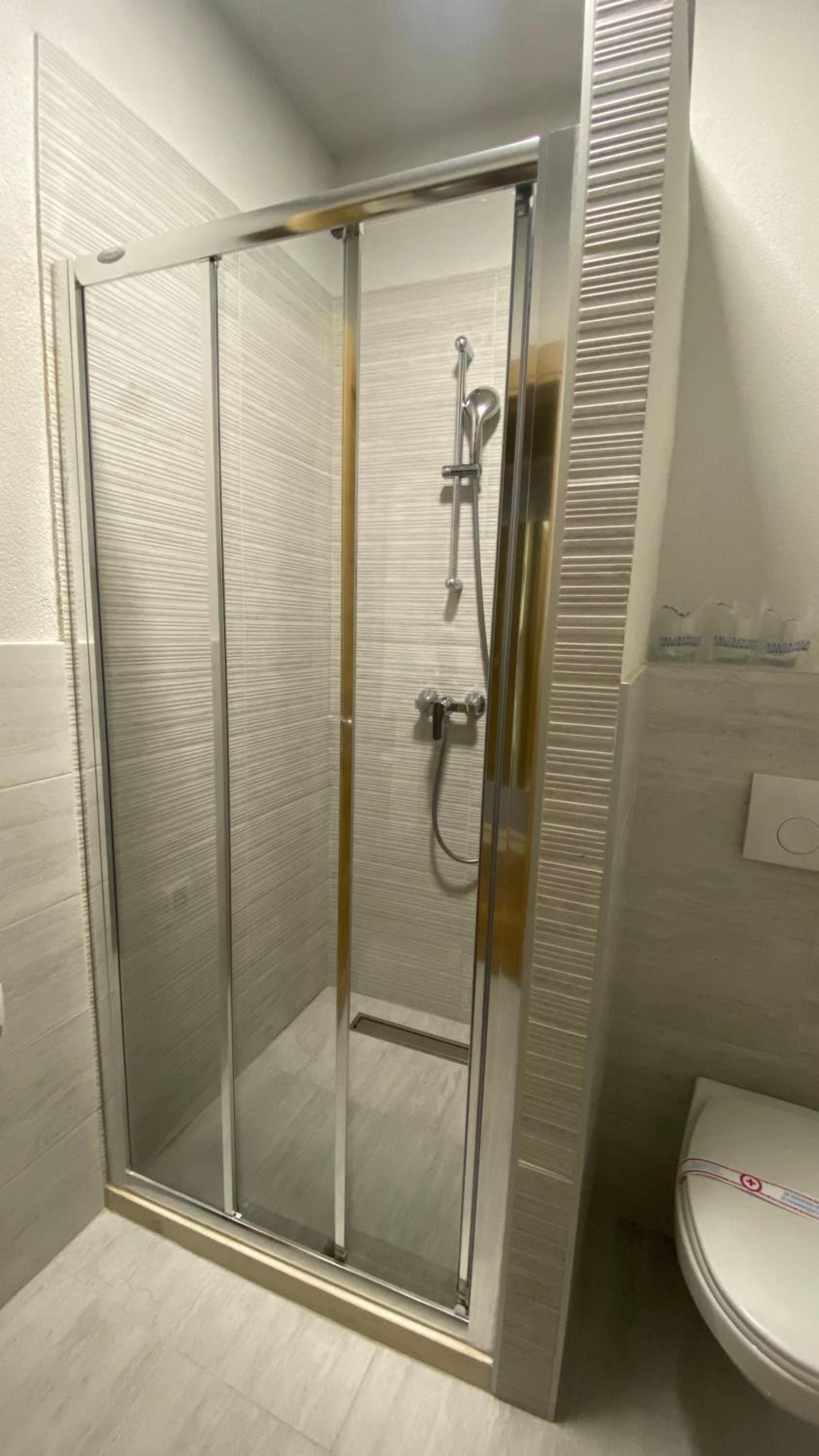 Deluxe Twin Room - Photo 8