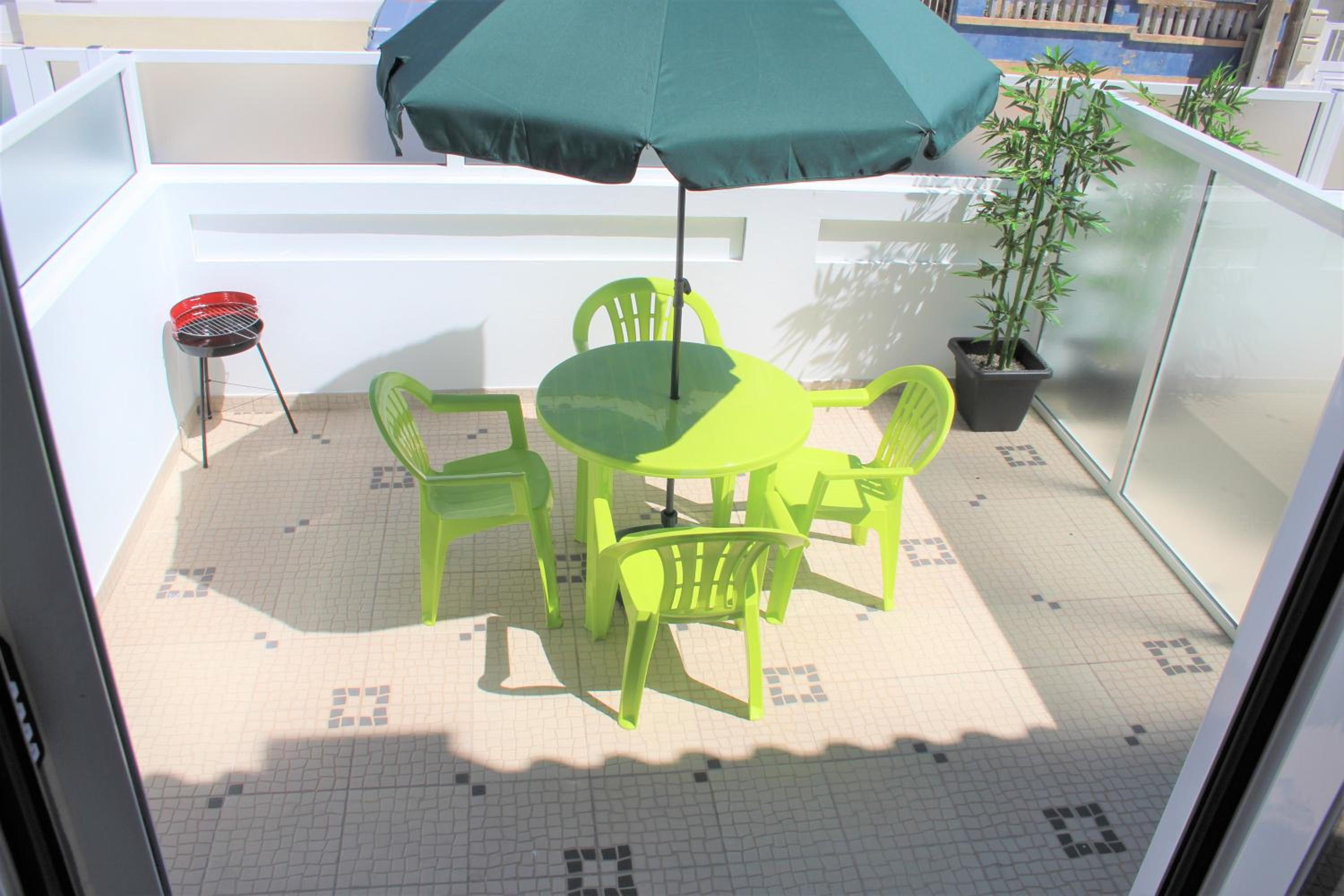 Studio with Terrace photo 2