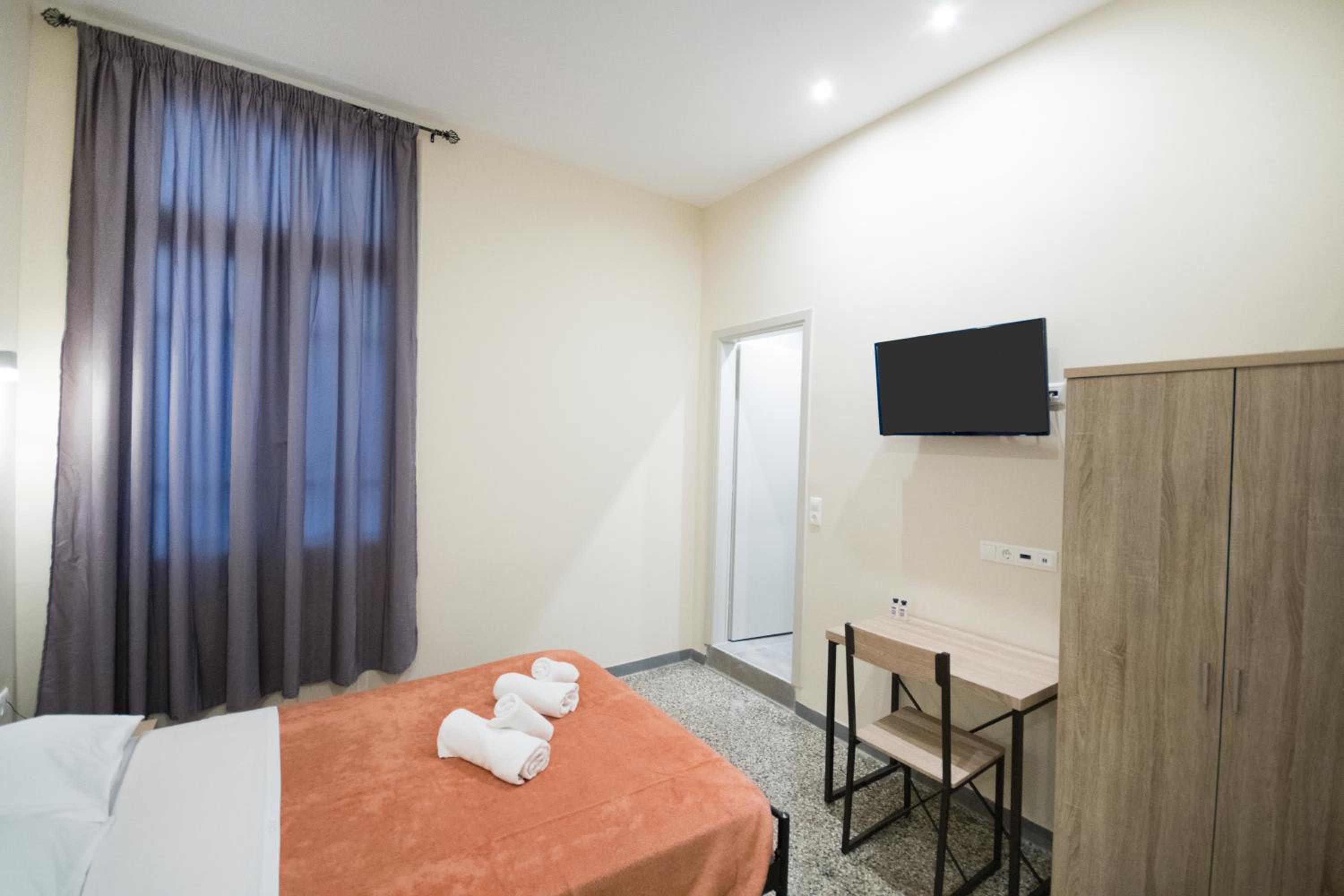 Single Room photo 2